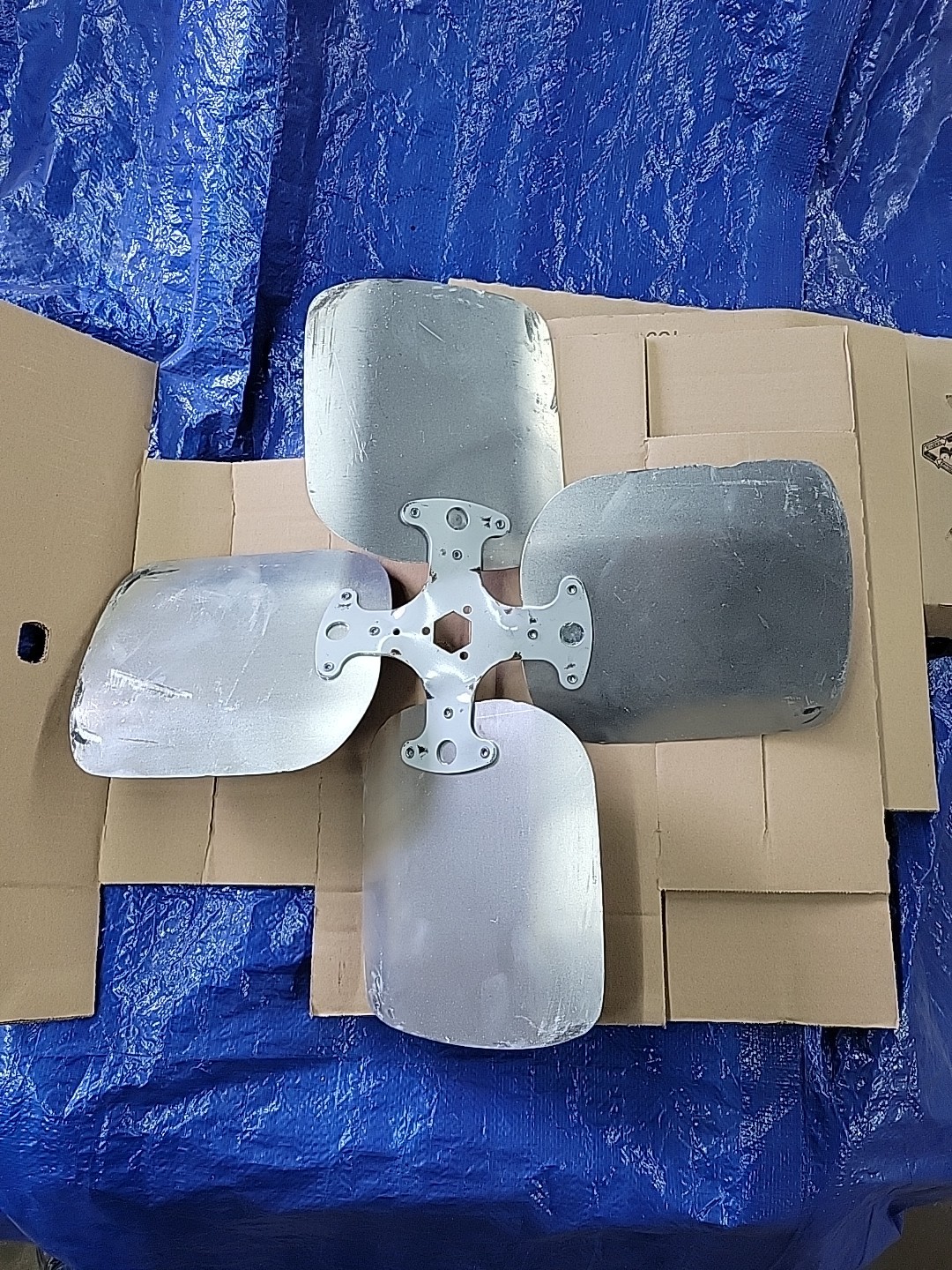 Lau 60558701 20″ Fan Blade CW Rotation 27 Degree Pitch 4 Blade