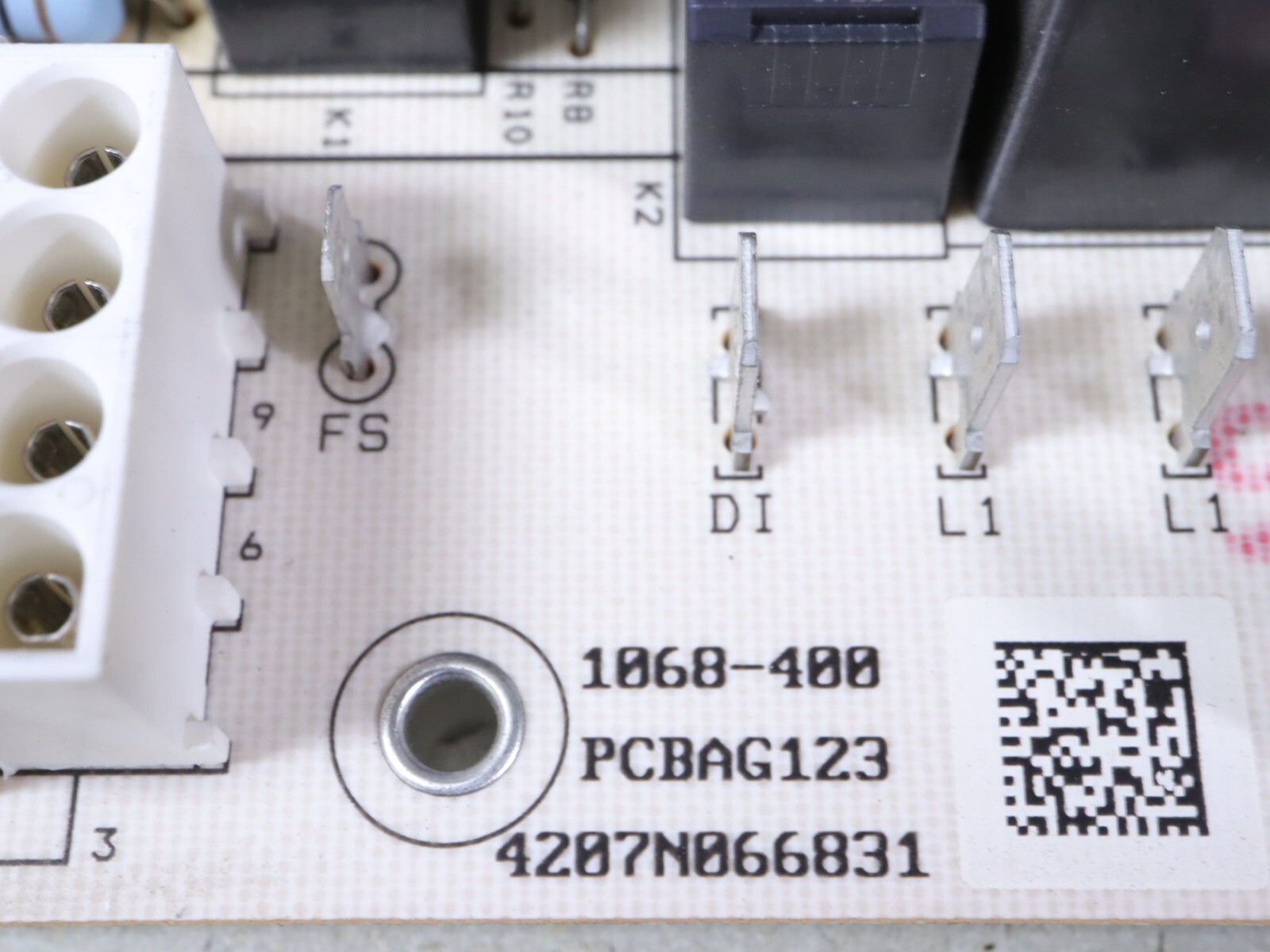 Honeywell 1068-400 Goodman Amana Control Circuit Board PCBAG123
