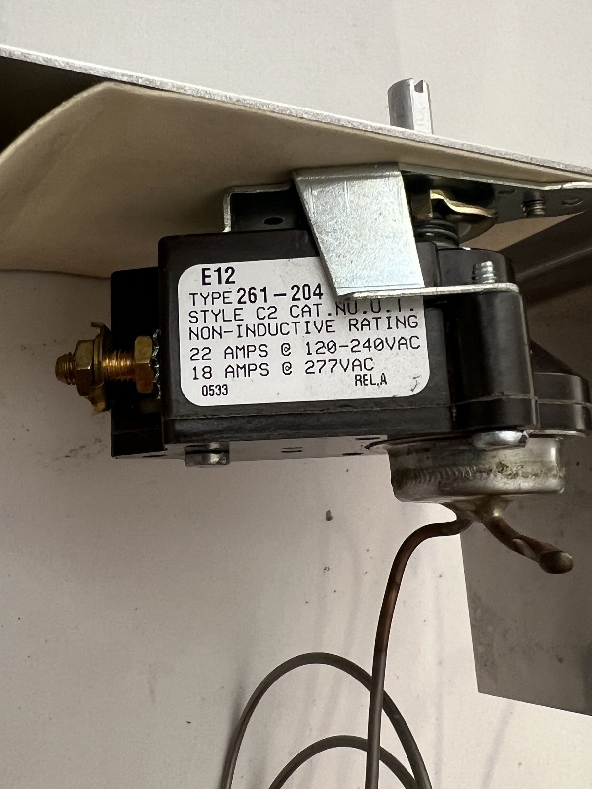 White Rodgers E12 Type 261-204 Thermostat 265°F SPST 120-240VAC 22A 6′ Capillary