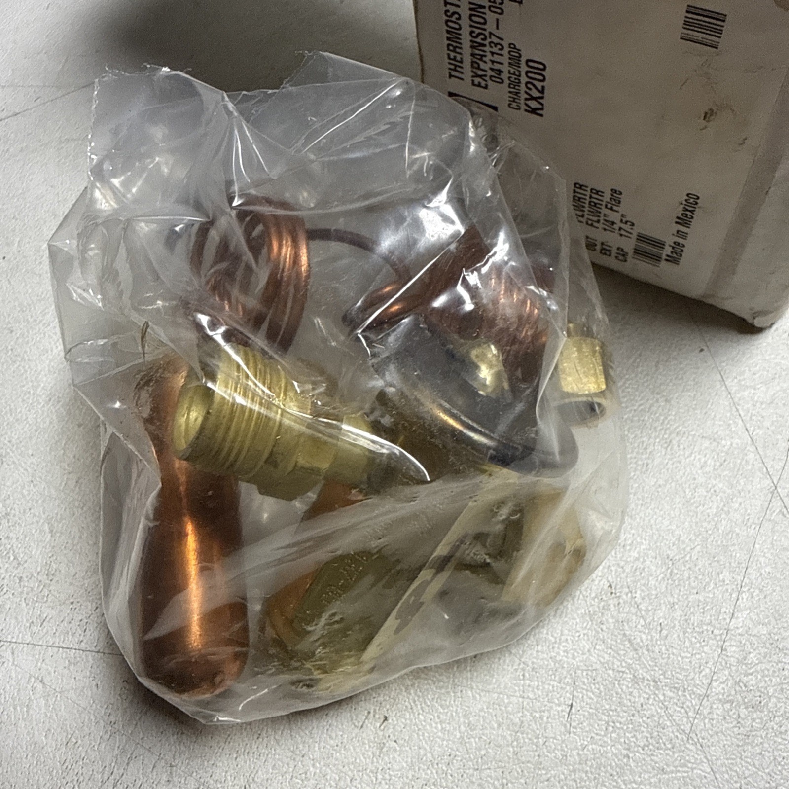 Parker Thermostatic Expansion Valve He KX200 041137-05 for Lennox 39L7201