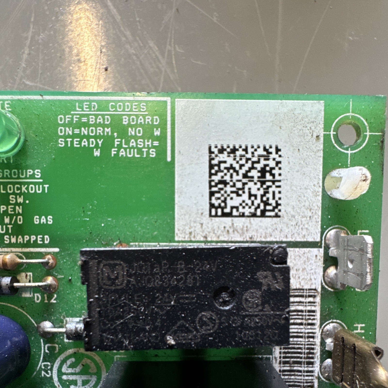 Trane Furnace Control Board CNT05135 D674713P01 1068-83-1211A 12V