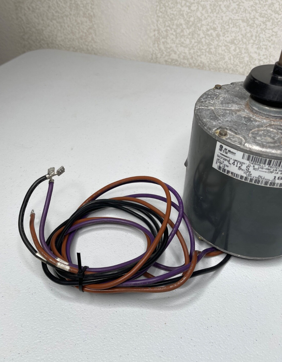 Trane Genteq 5KCP39PGL412S X70670703-03 Condenser Motor 1/2HP 208-230V 60HZ 1PH