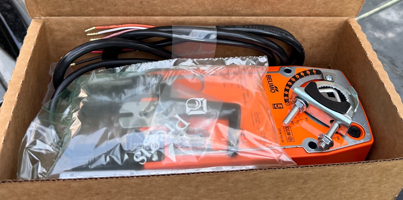 AFB24-S – BELIMO -BRAND NEW- Actuator-180 in-lb Spring Return, On/Off, 2x SPDT