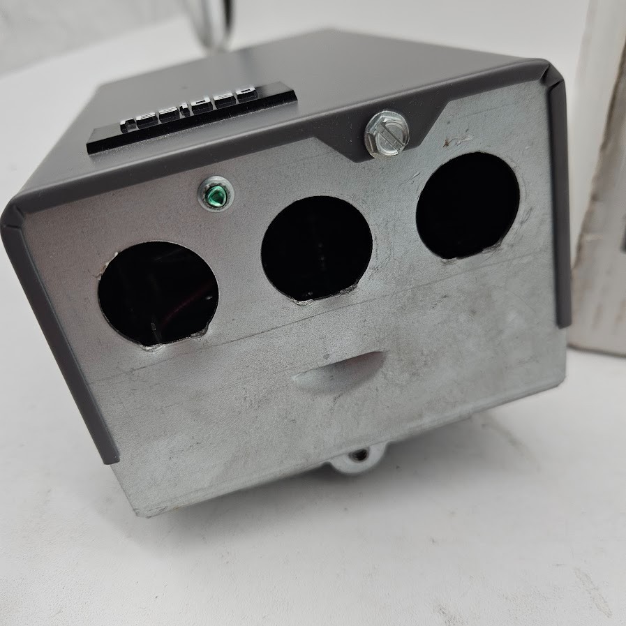 Honeywell Resideo L8148J1009 Aquastat Relay For Parts Only