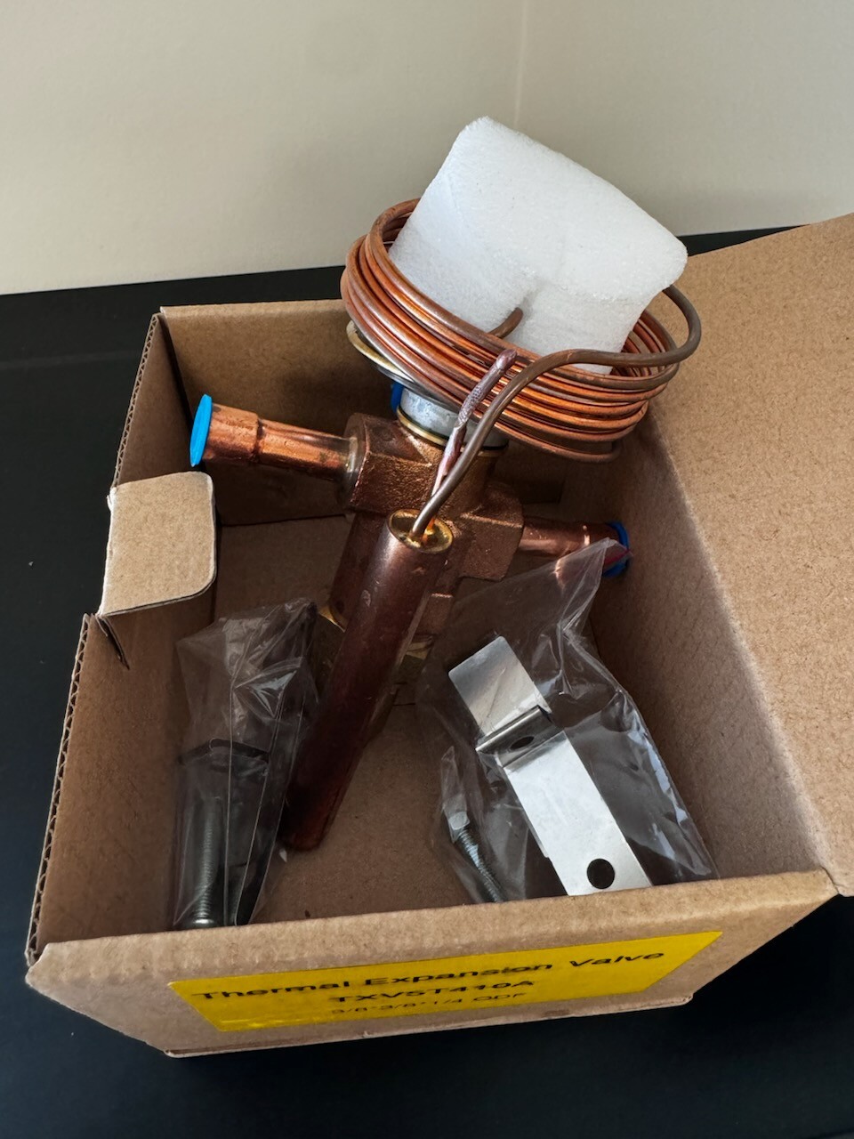 Expansion Valve (TXV) R-410A, 3-Ton, 3/8 In. Inlet, 3/8 In. Outlet