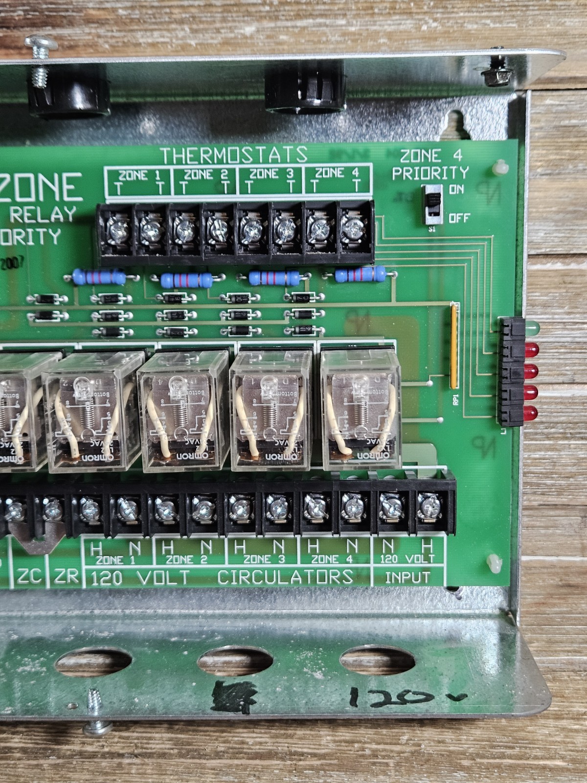 Taco SR504 Four Zone Switching Relay Boiler Control Free Shipping & Handling