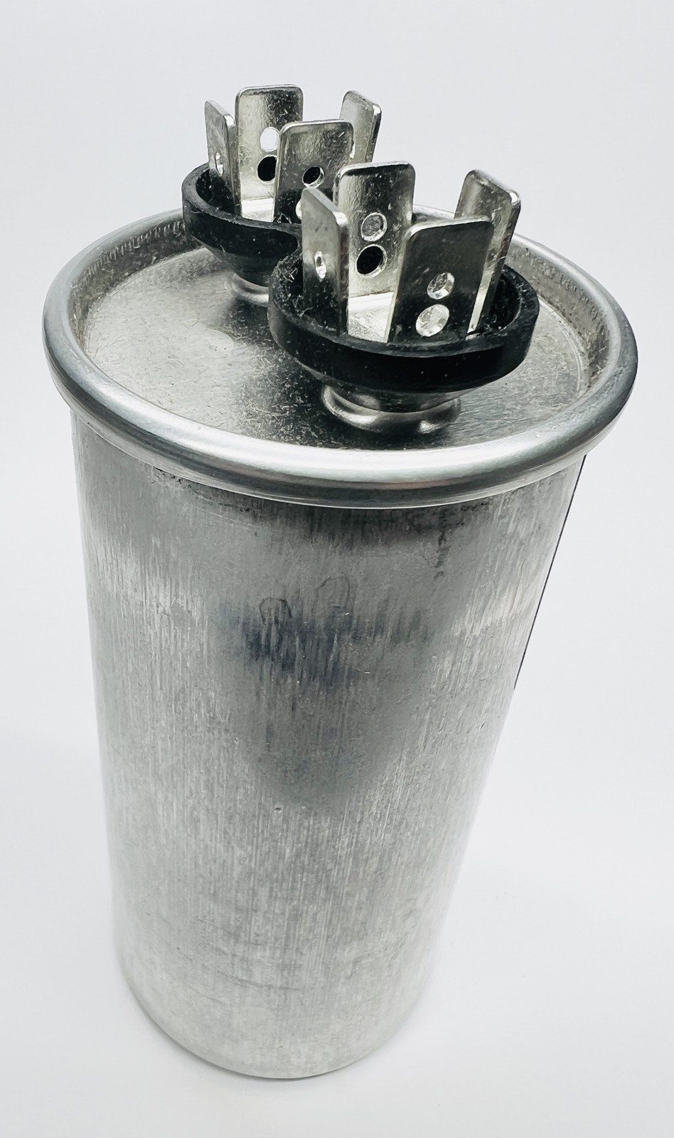 CSC 325P306H44M36A4XTL 30.0 uF 440V 32155391 0520 Run Capacitor 50/60HZ Round