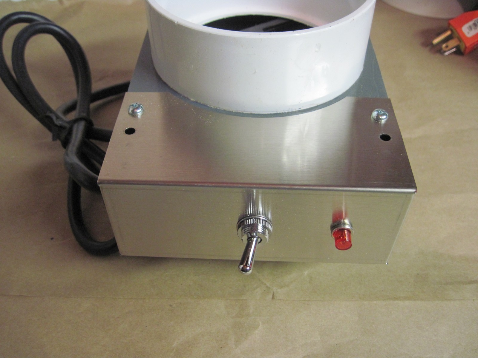 Radon Mitigation Fan w/ 3-Ft. Power Cord On/Off Switch, 115V 4″ PVC