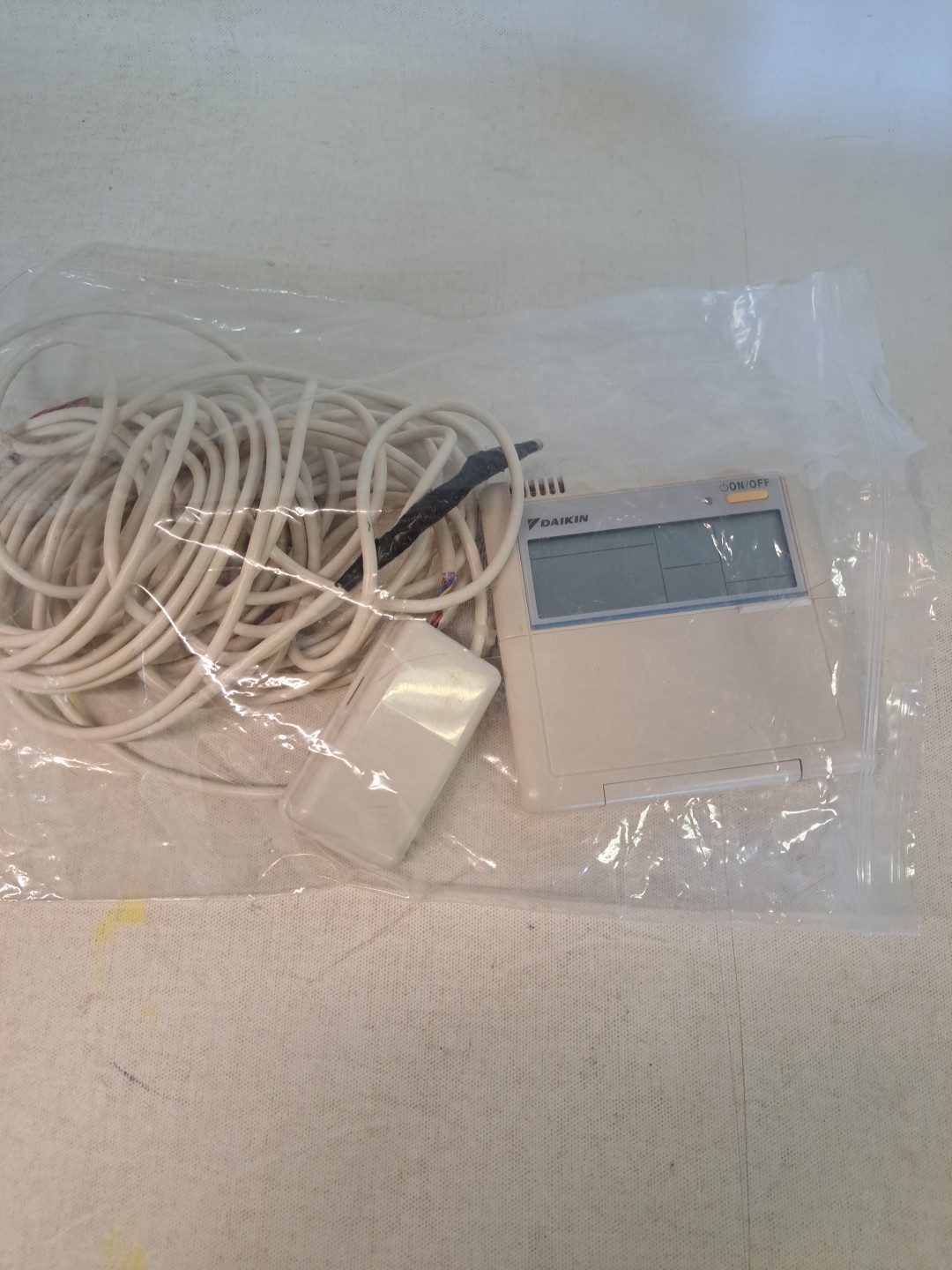Daikin BRC944B2 wired remote controller kit USED