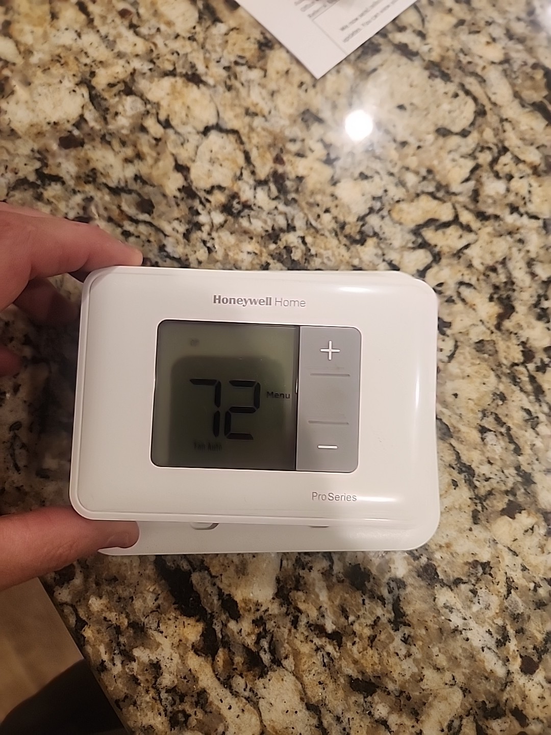 Honeywell Pro Series Heat Pump Thermostat TH3210U2004. Free Ship