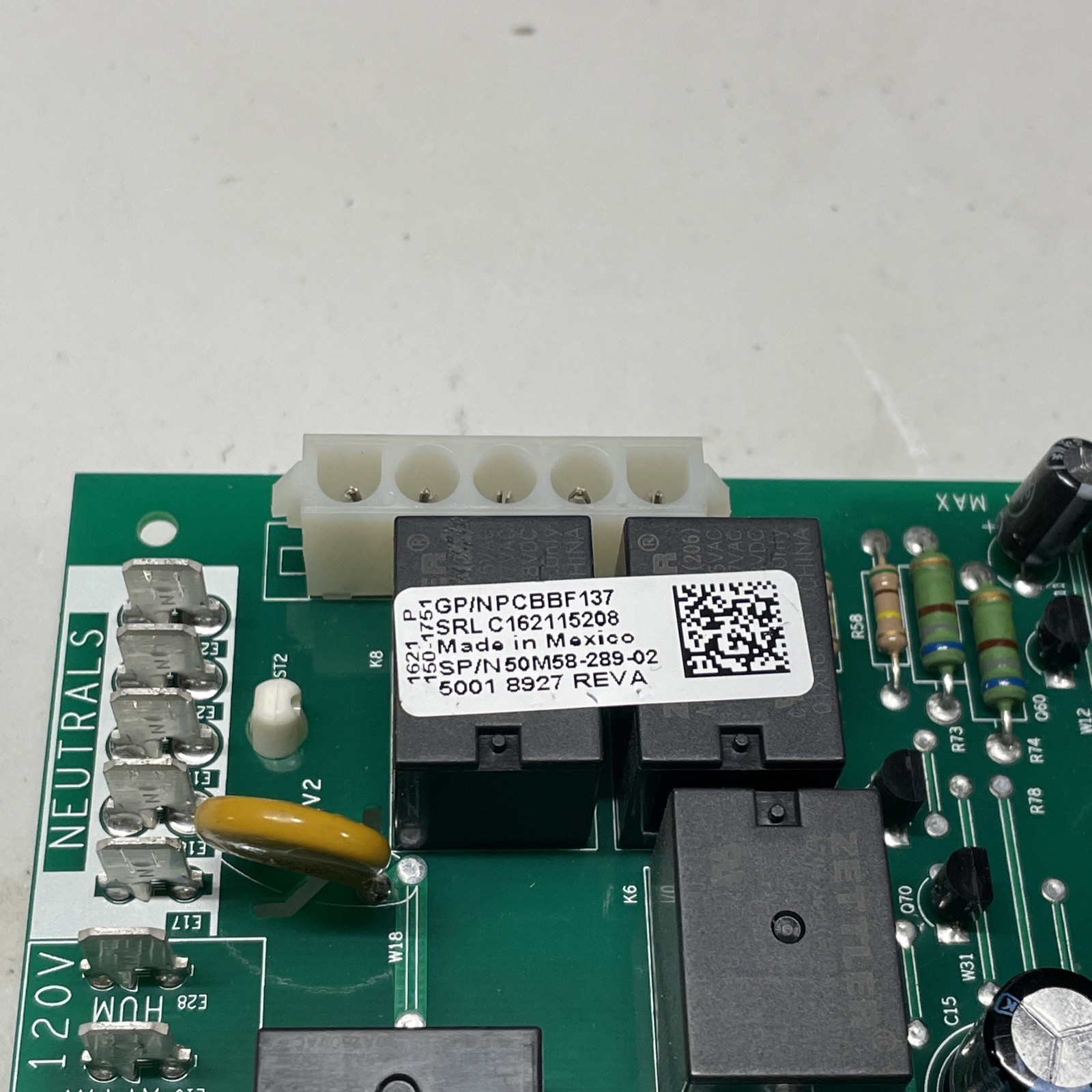 EMERSON GP/N-PCBBF137 50M58-289-02 5001 8927 REV A Goodman Circuit Board