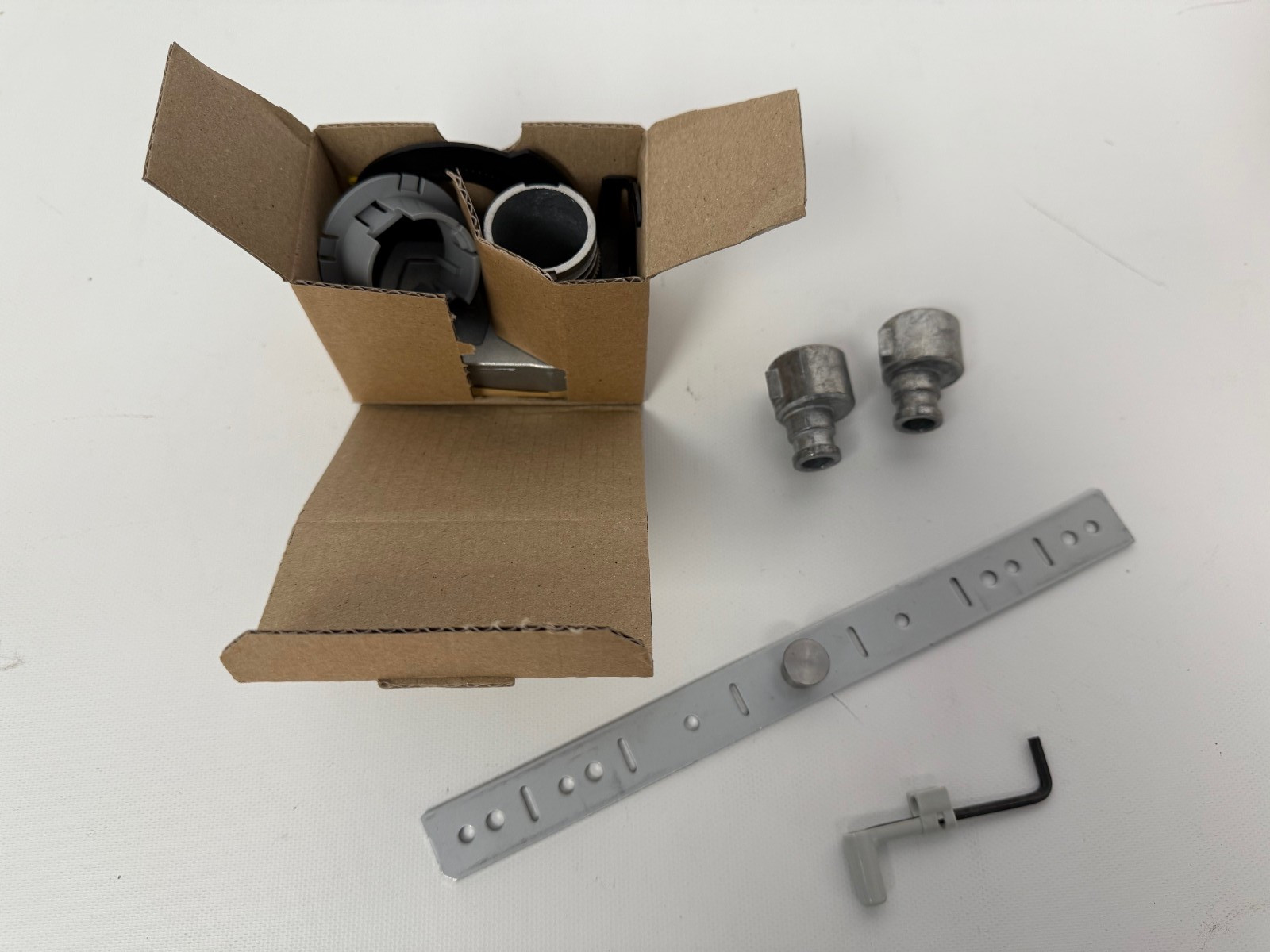 SIEMENS GCA226.1U OPEN AIR ACTUATOR SR 120V 60 IN LB 2O AUX NEW OPEN BOX