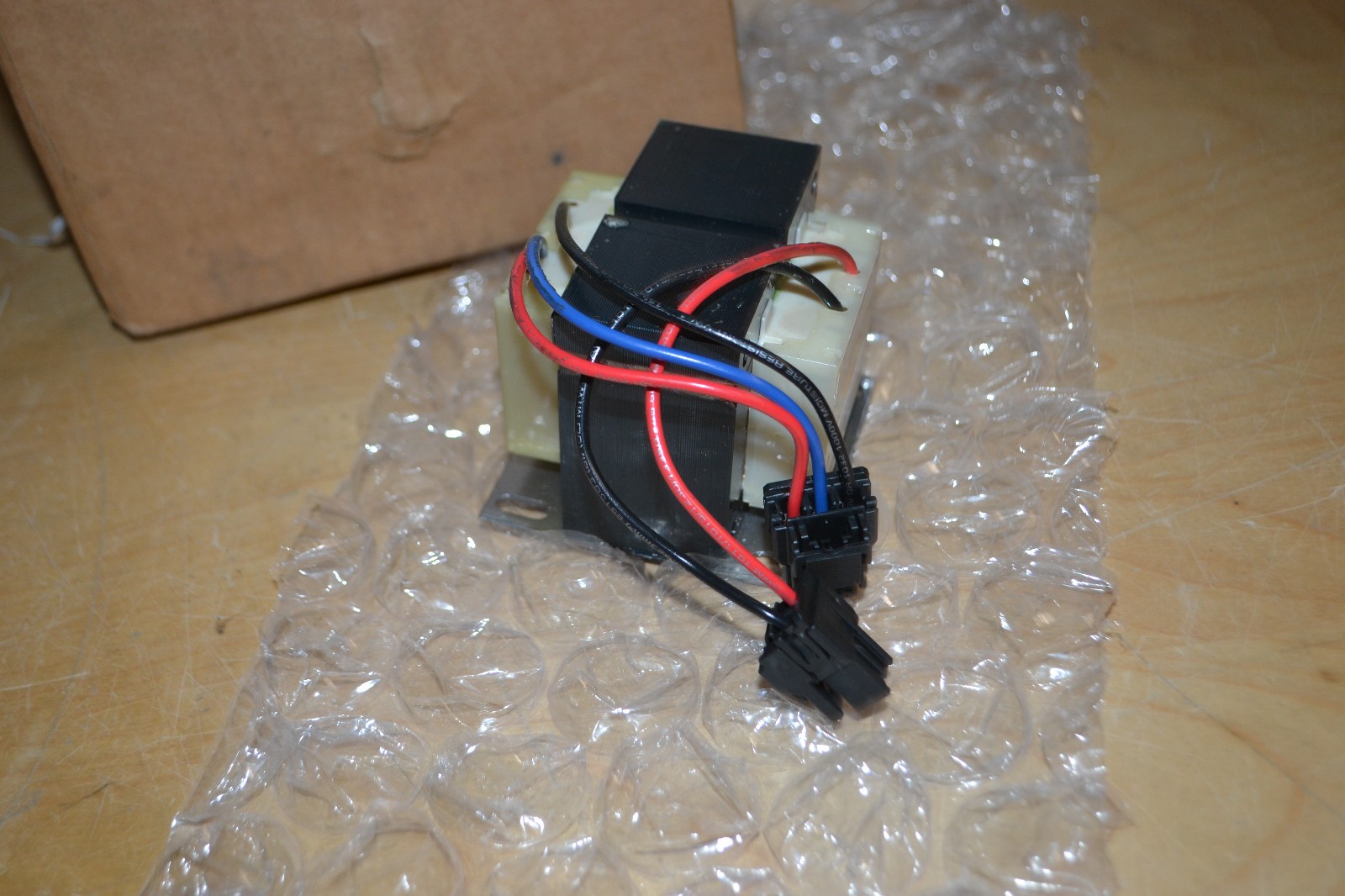 Trane ~ TRR03172 ~ TRANSFORMER; ASSEMBLY, CLASS 1, 250VA, Genuine OEM Part ~ (g)