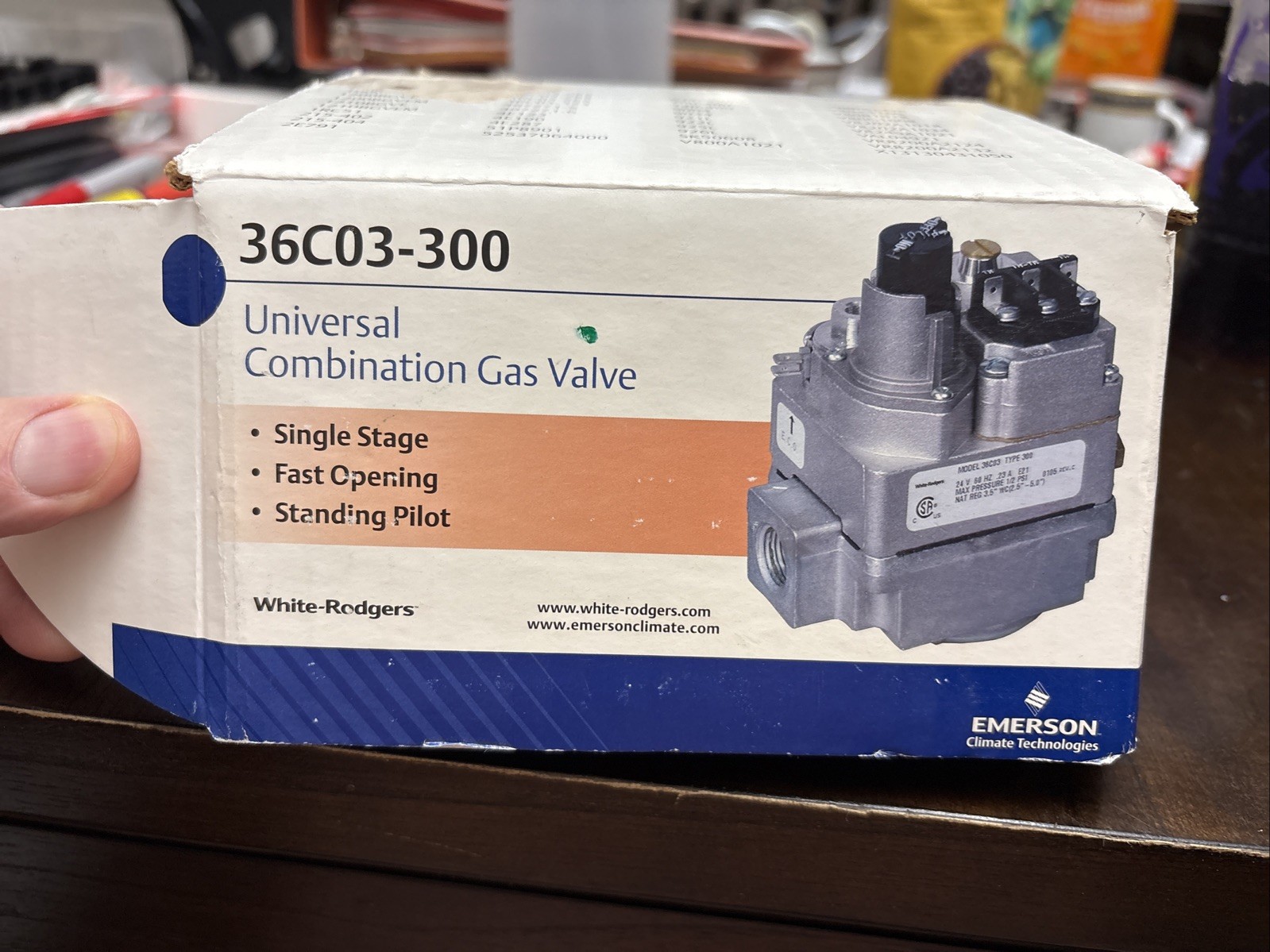 White-Rodgers 36C03-300 Gas Valve, Ng/Lp, Standing Pilot, 24Vac, 2.5 To 5.0 In