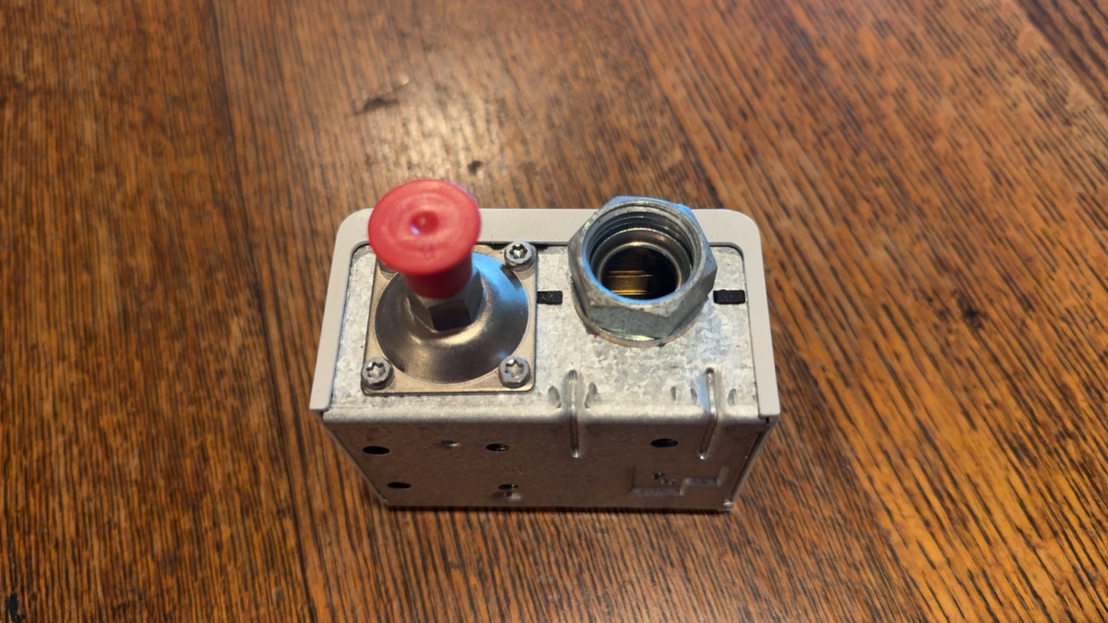 Heatcraft Interlink 2891402 Adjustable low preasure switch 1/4
