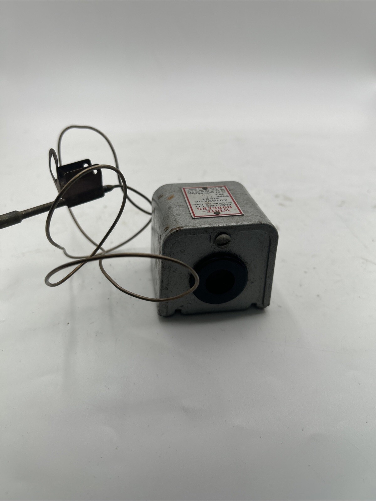 WHITE-RODGERS Type 77 NO. 385 Automatic Pilot See Pics 30 Days Warranty