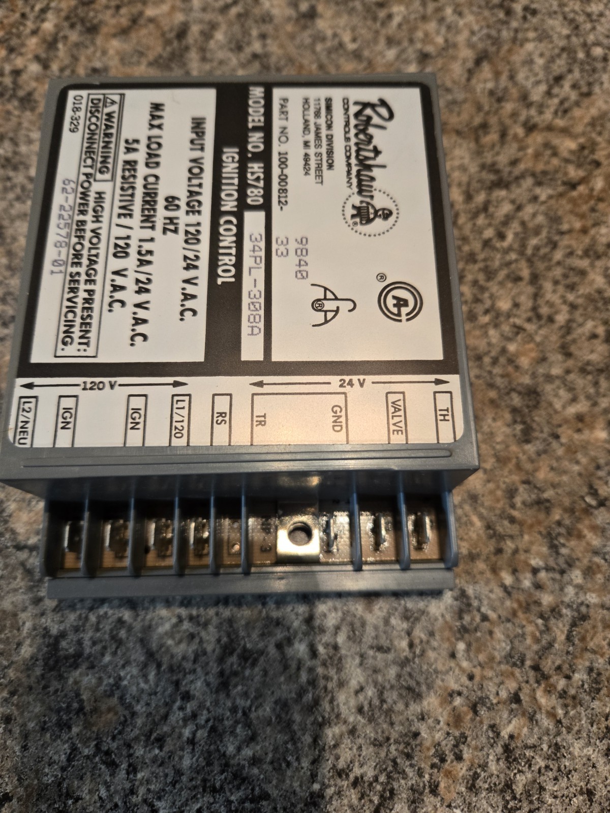 Robert Shaw Model HS780 Ignition Control 519)