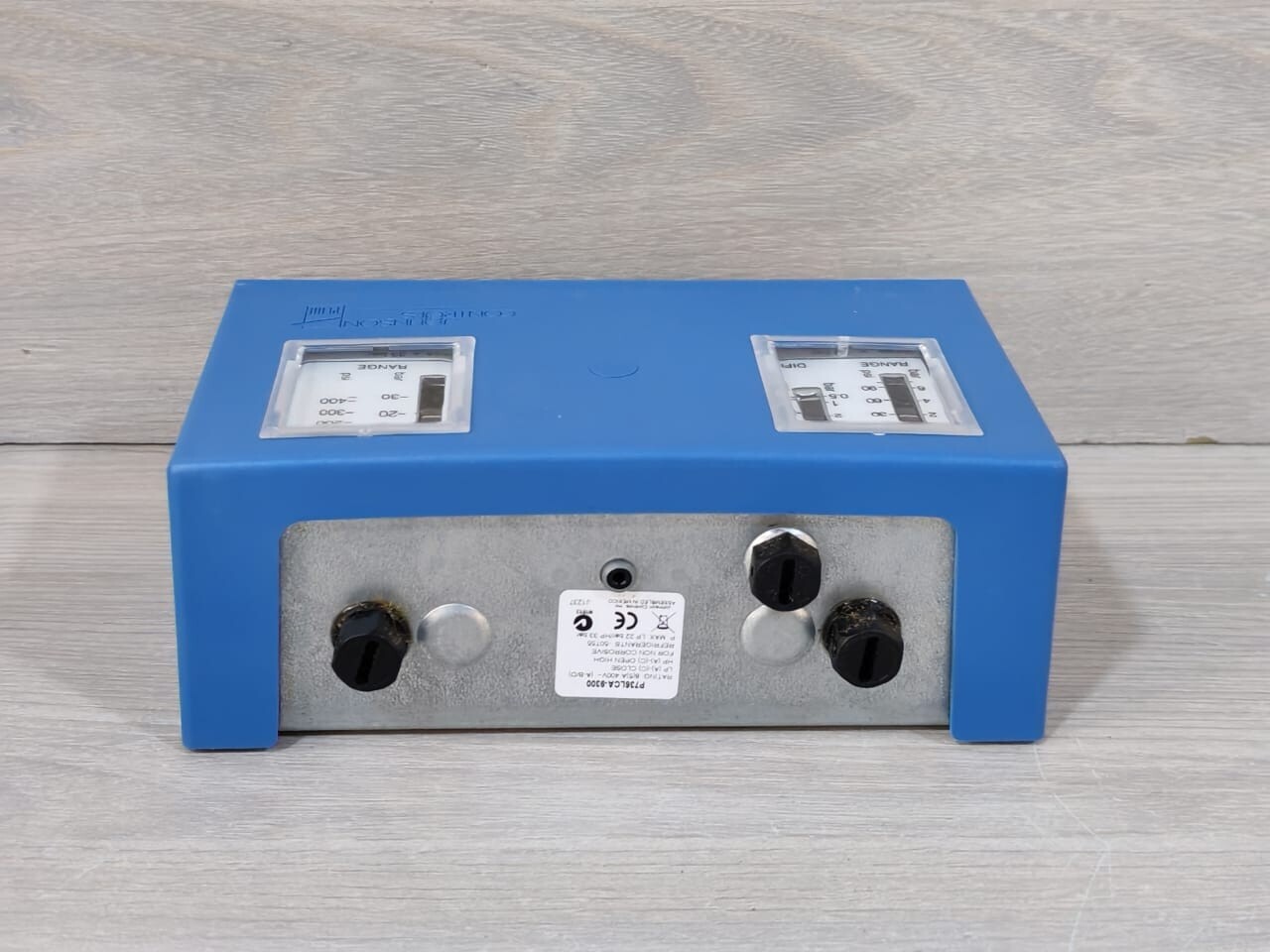 JOHNSON CONTROLS PENN P736LCA-9300 PRESSURE CONTROL 400V
