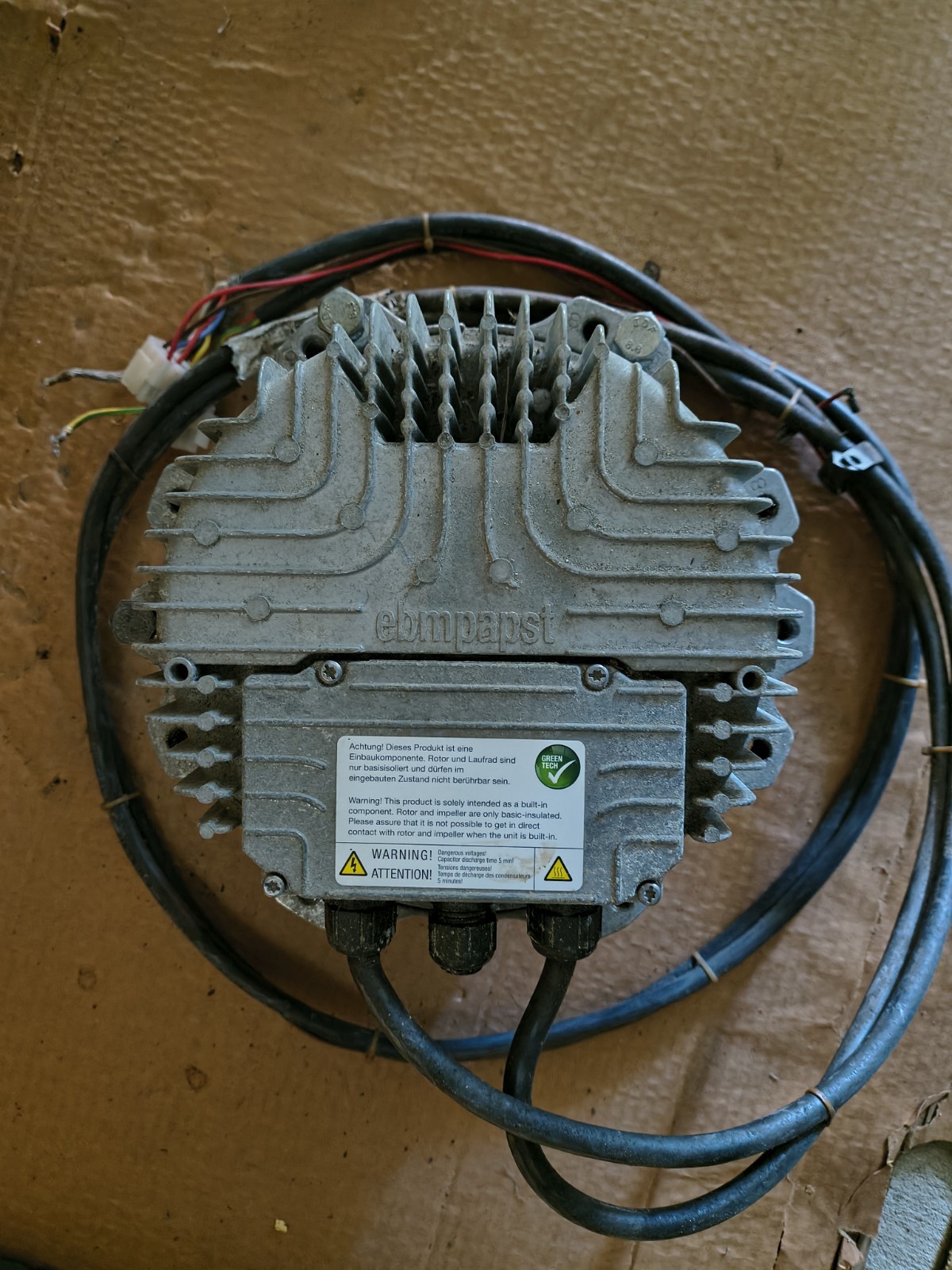 ebm papst R3G500-AG34-62 3 Phase 200-240V 8.3A Gray Aluminum Fan Module