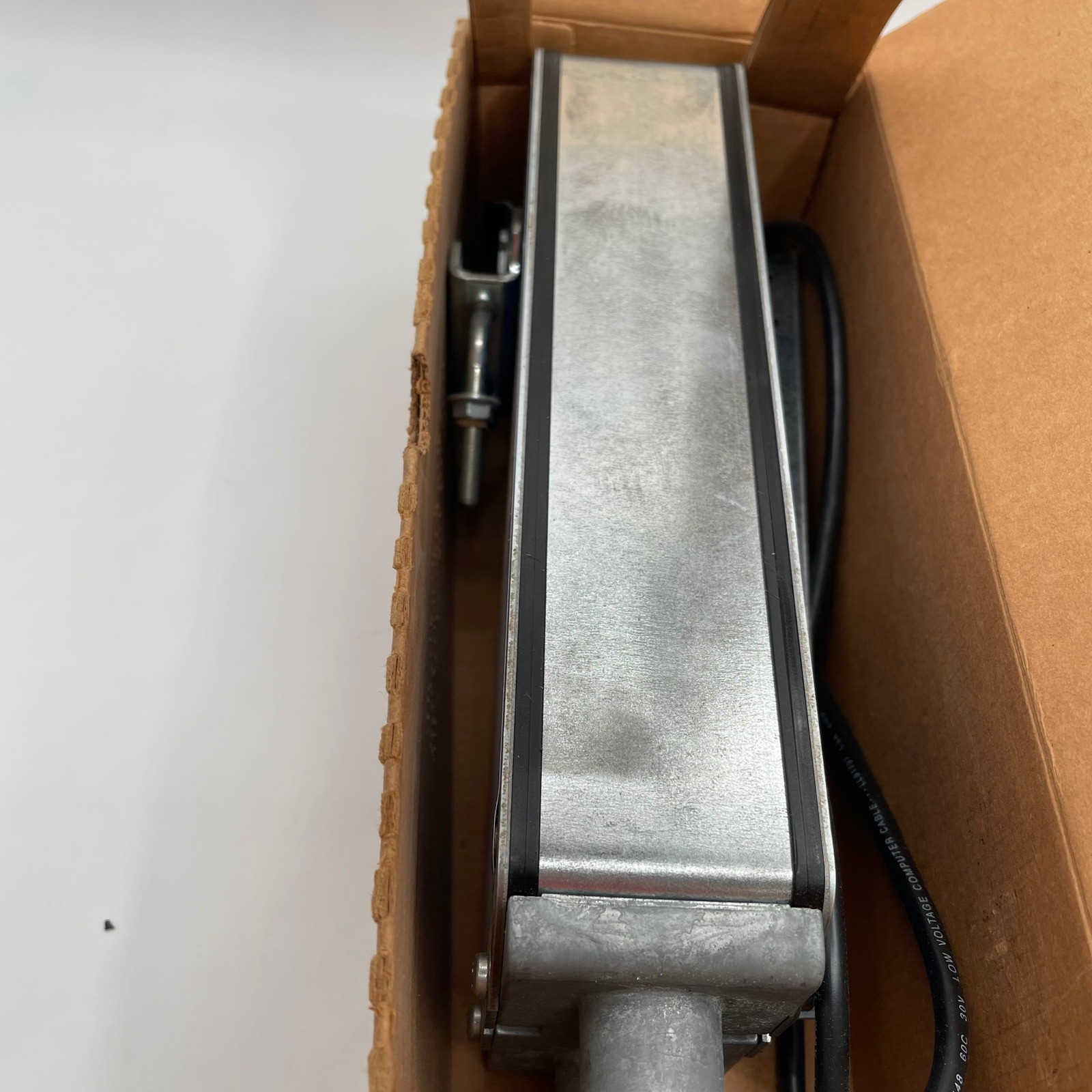 Siebe Environmental Controls MA-7203 Spring Return Actuator 24V 60 in-lb NEW