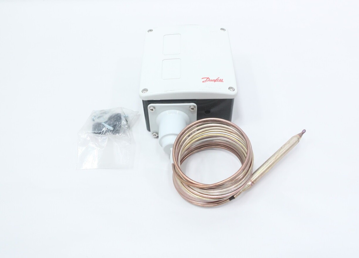 Danfoss 017-513766 Rt107 Thermostat 400v-ac 70-150c