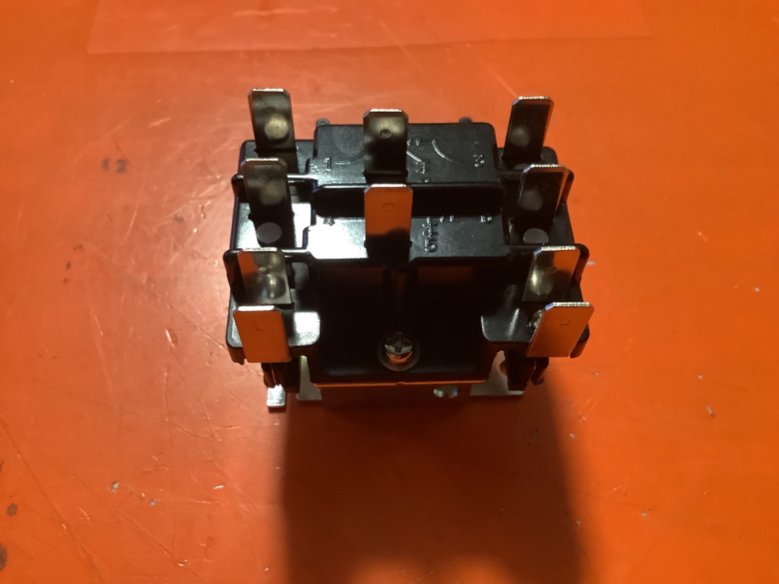 90-340 Switching Fan Relay DPDT 24 Volt Coil also replaces Honeywell R8222D1014