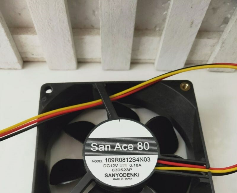 1PC 3 wire fan 8cm fan 109R0812S4N03 8025 12V 0.18A