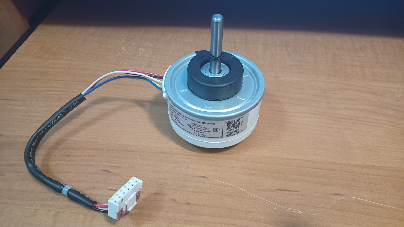MIDEA OEM BRUSHLESS AC FAN MOTOR 11002015012989 WZDK13-38G-1 ZKFP-13-8-4-17