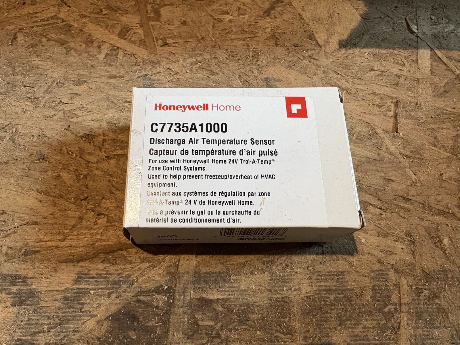Honeywell HZ311K Truezone Kit: Truezone Panel, Transformer, discharge air sensor