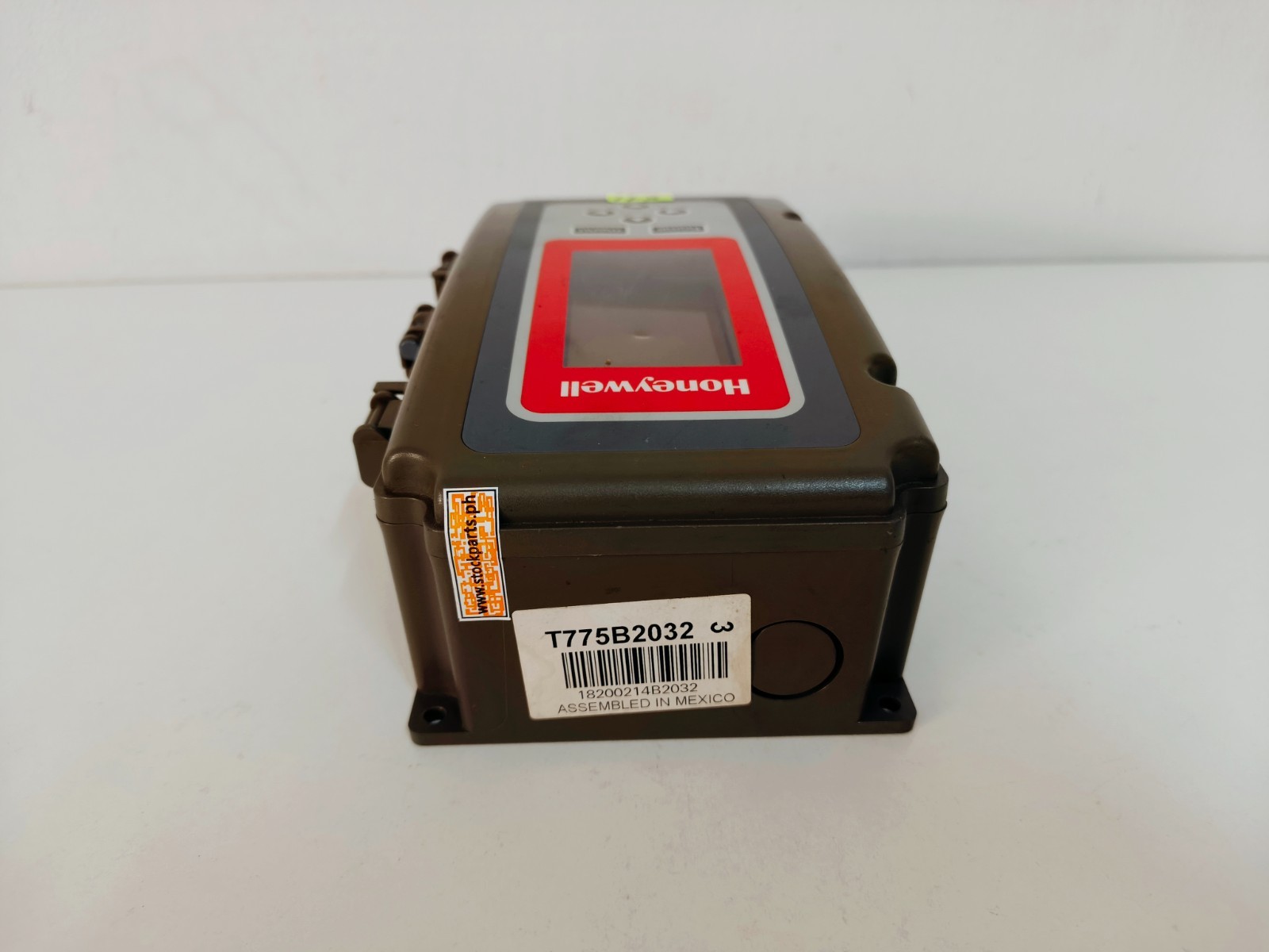 Honeywell T775B2032 18200214B2032 Temperature Controller 30 Days Warranty!!!