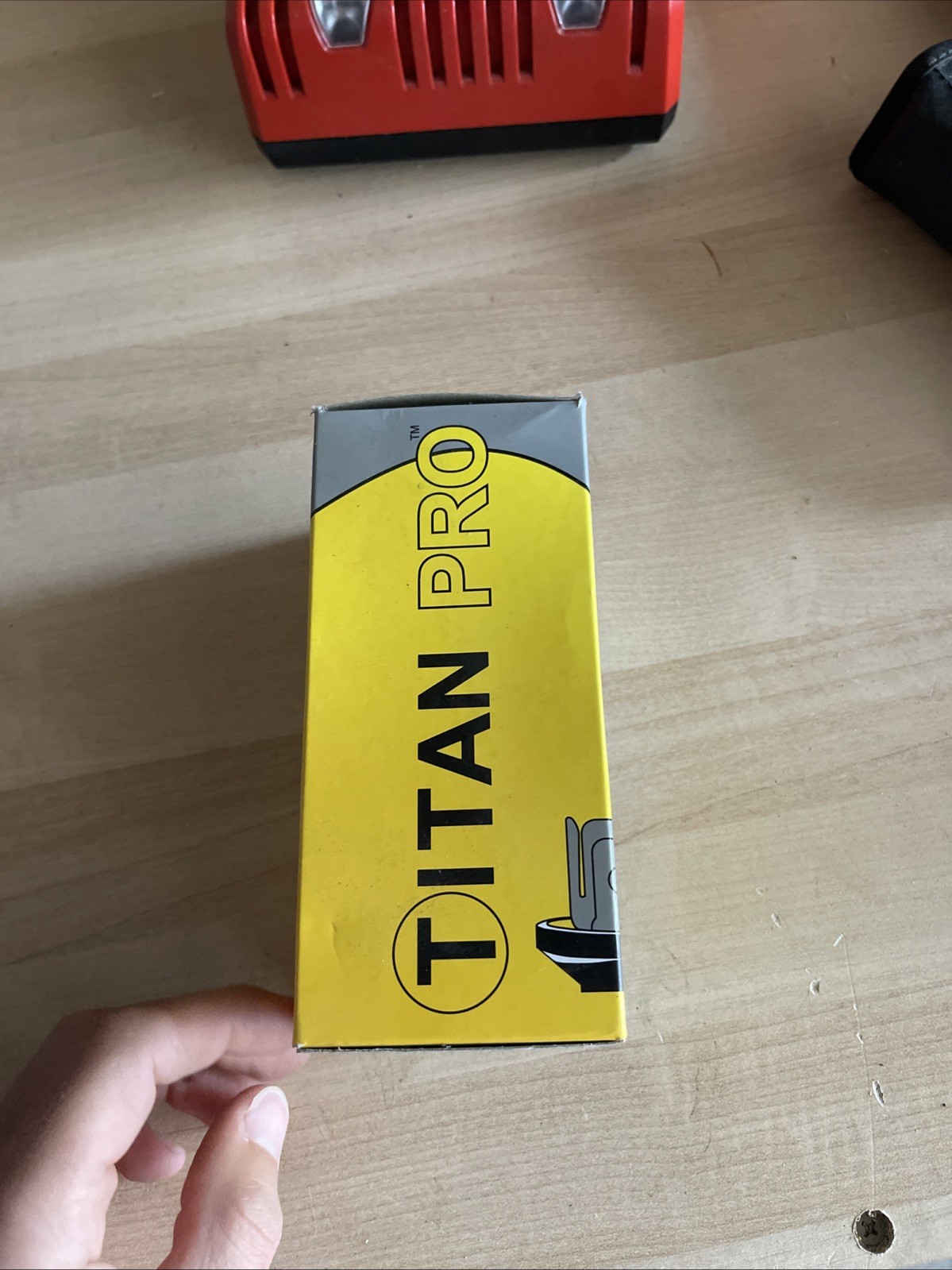 Titan Pro TRCFD805 Motor Run Capacitor 440/370v 60/50 Hz 80+5 MFD