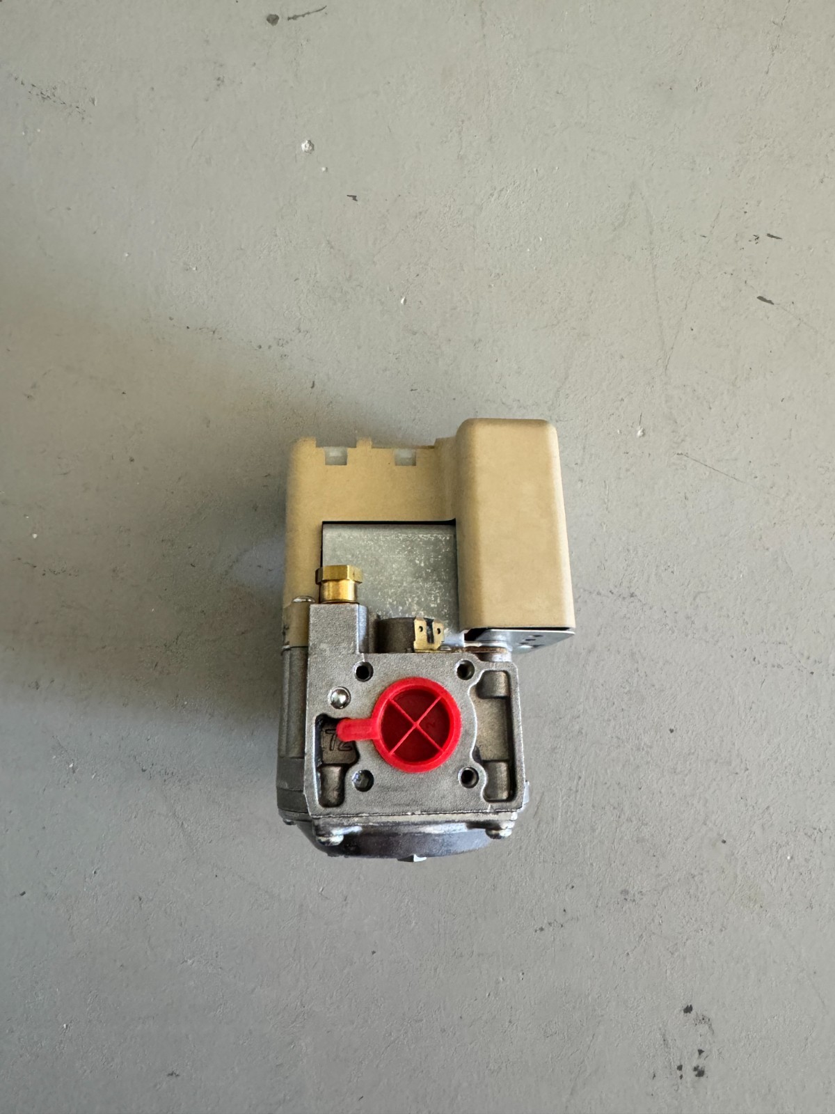 Resideo SV9501M 2528 Smart Valve System Control – Furnace Gas Valve
