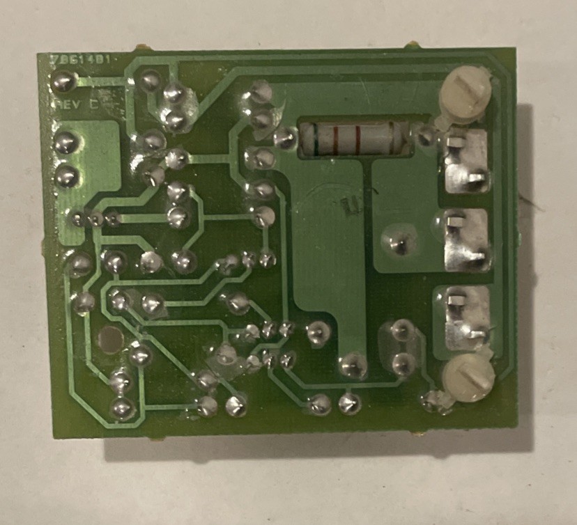 Lennox 47J35 / TOC1-2 / LB-61378 Compressor Timed Off Control Circuit Board Used