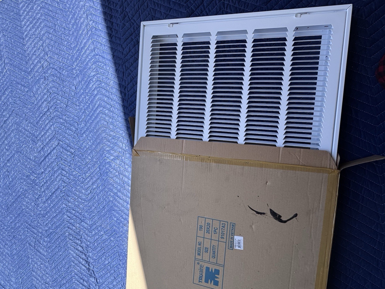 TRUAIRE 190 Vent 20 in White Rectangular Grille/Register MPN 91017A3