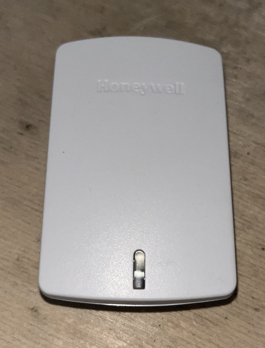 Honeywell C7189R RedLINK Indoor Sensor USED ** TESTED**