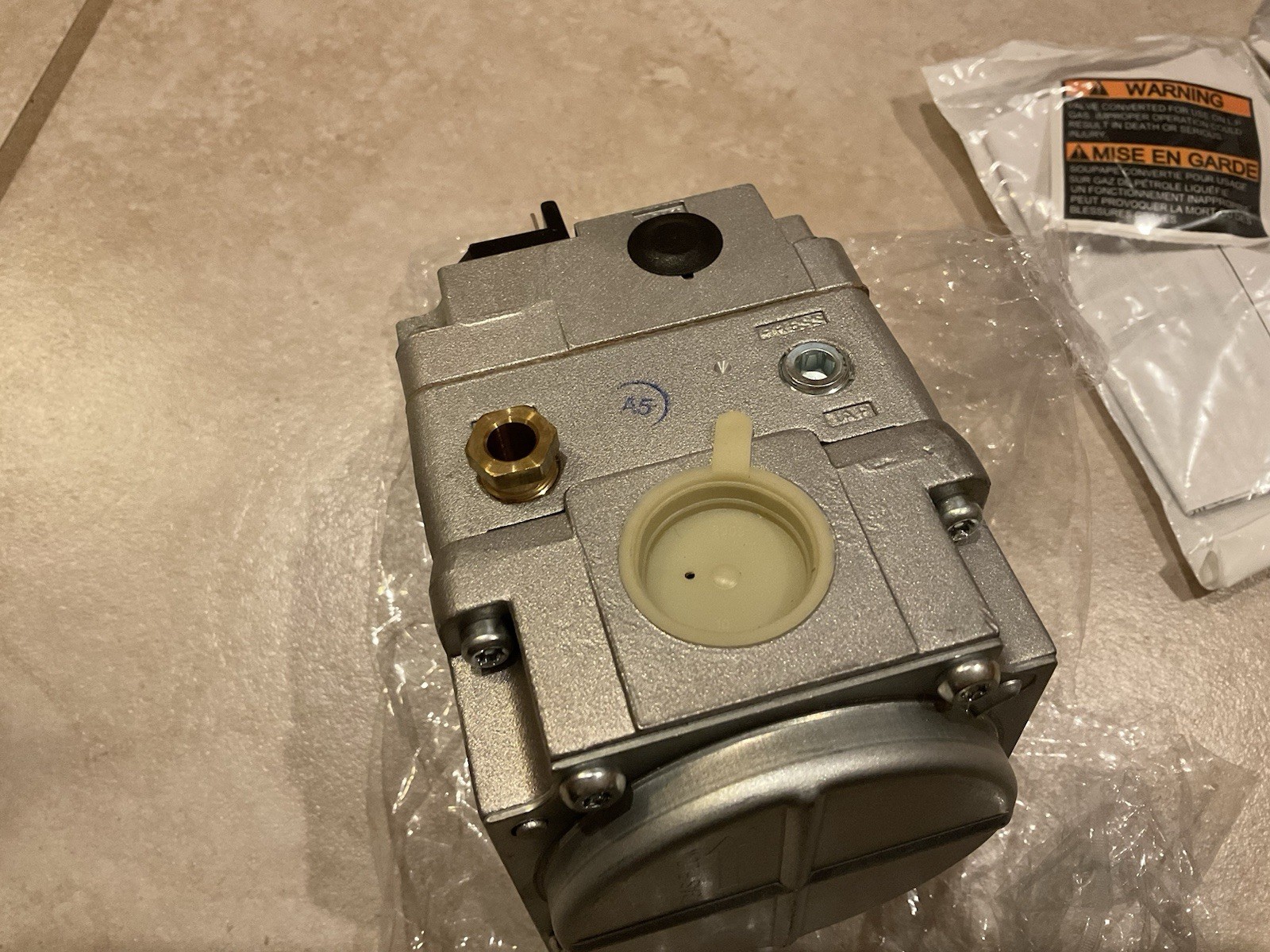 White-Rodgers 36C03-300 1/2in x 3/4in 24V Versatile Combination Gas Valve