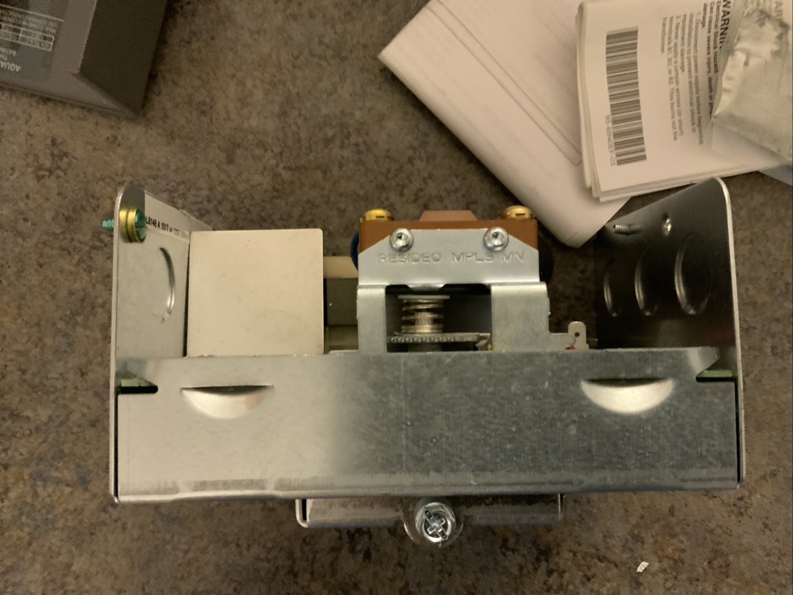 RESIDEO AQUASTAT RELAY L8148A1017