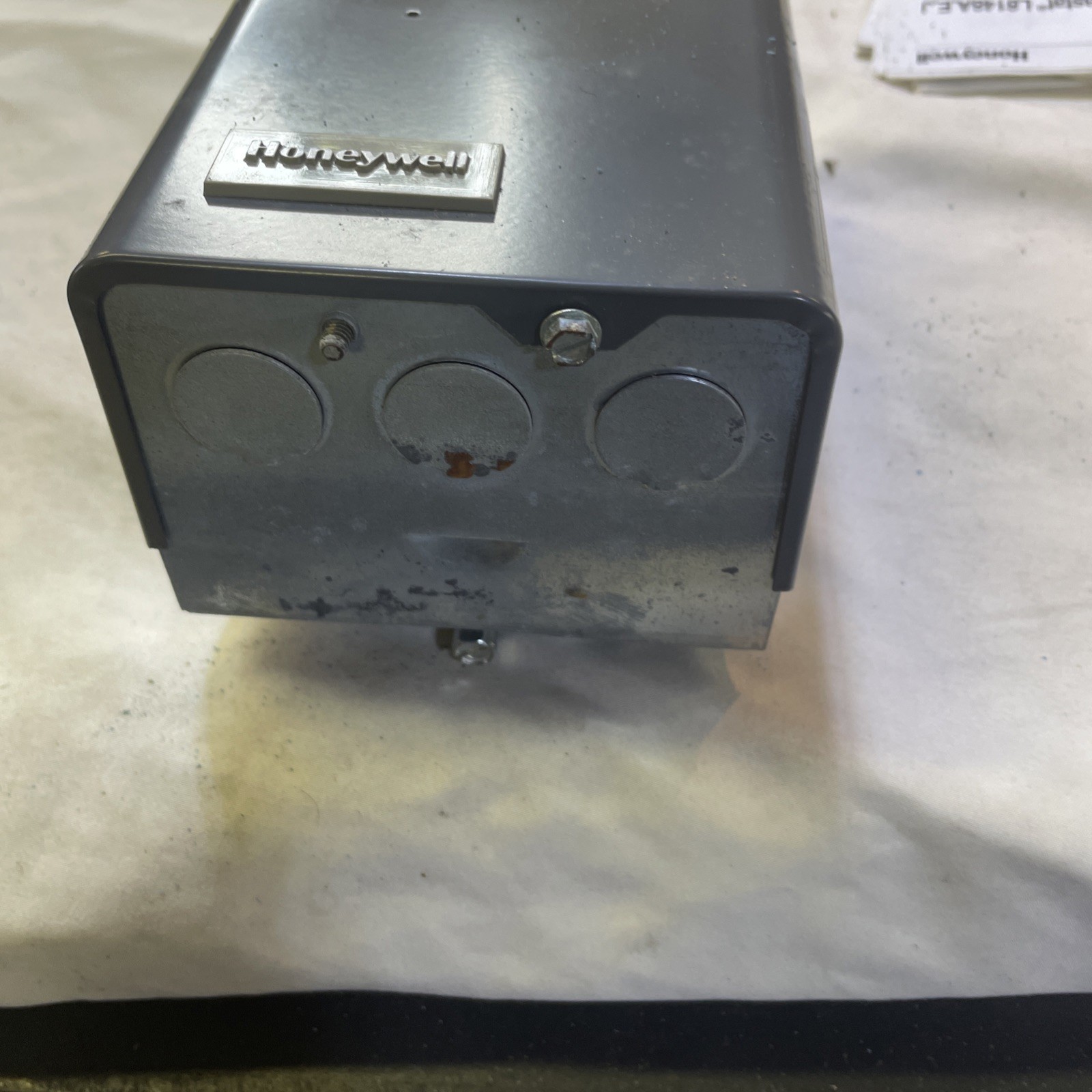 NIOB Honeywell / Resideo L8148J1009 Aquastat Relay New open box
