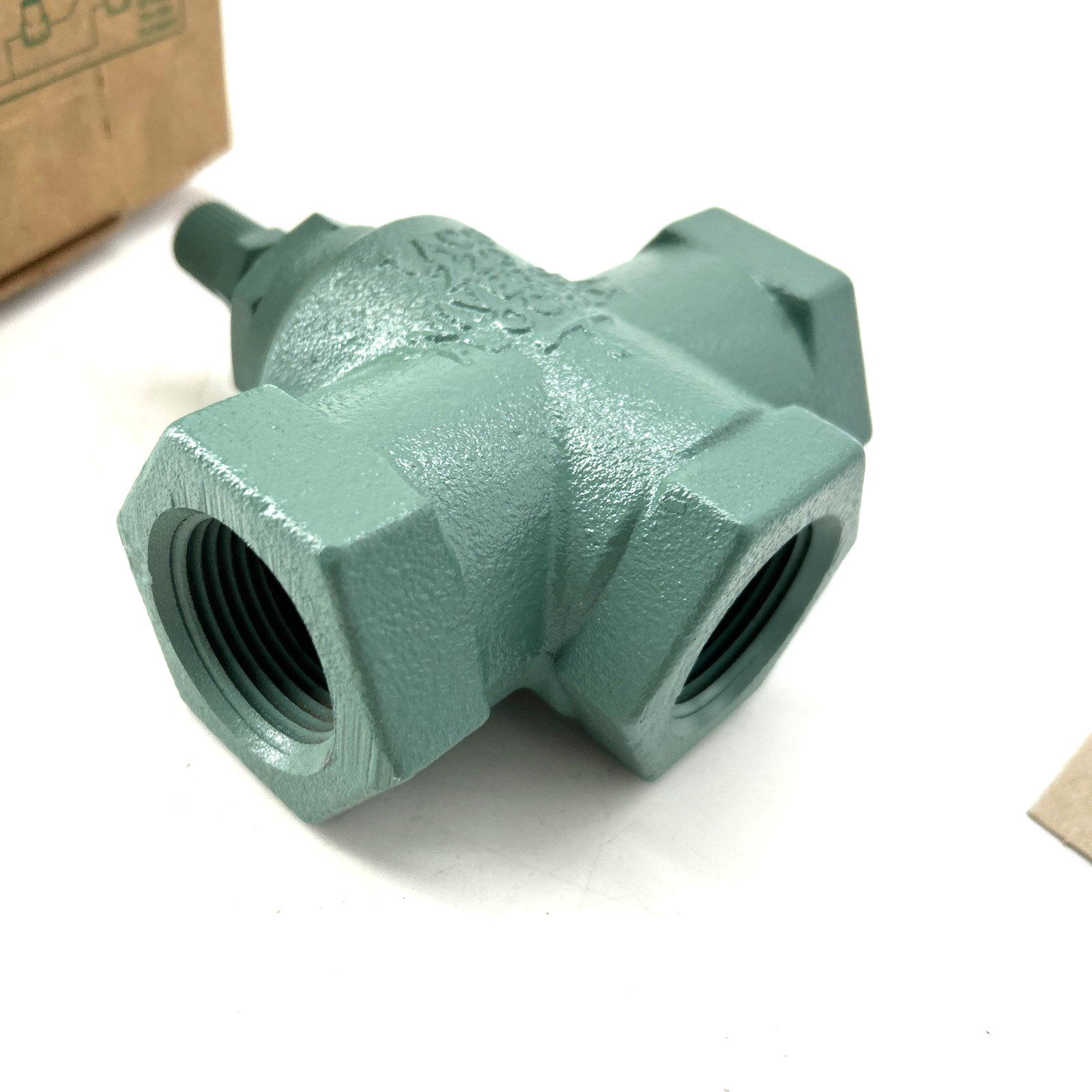 Taco 220-6 1 Flo-Chek 1 in. Cast Iron NPT Check Valve Threaded Body