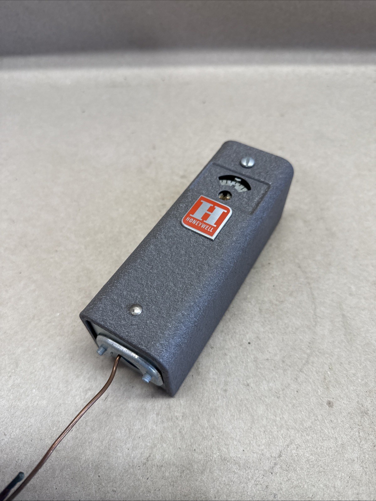 Honeywell L4007A1008 Well Immersion Control 100 to 240 Degrees