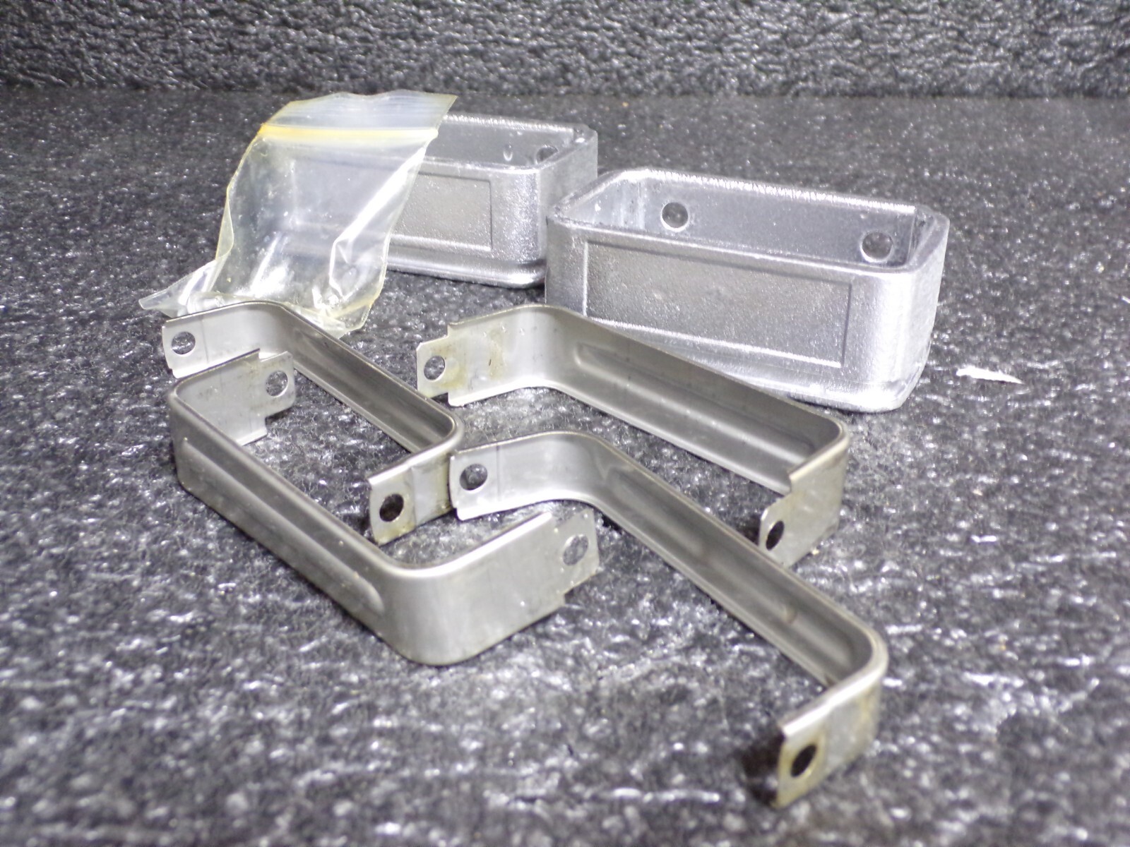 Cable and Hose Carrier Stainless Steel Tube Mounting Bracket Set 66650 SET (G)