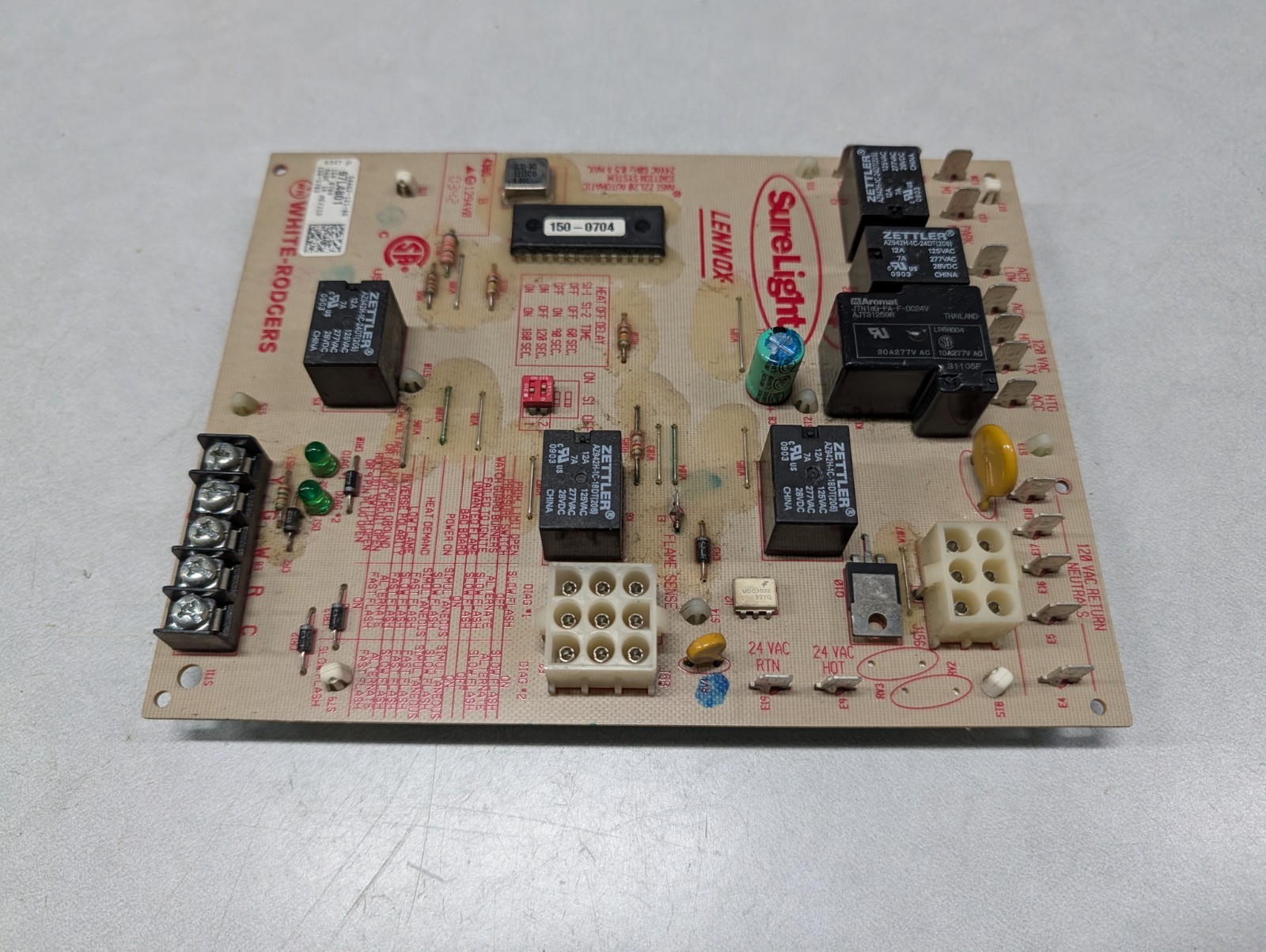 Lennox SureLight 97L4801 / 50A62-121 Furnace Control Circuit Board