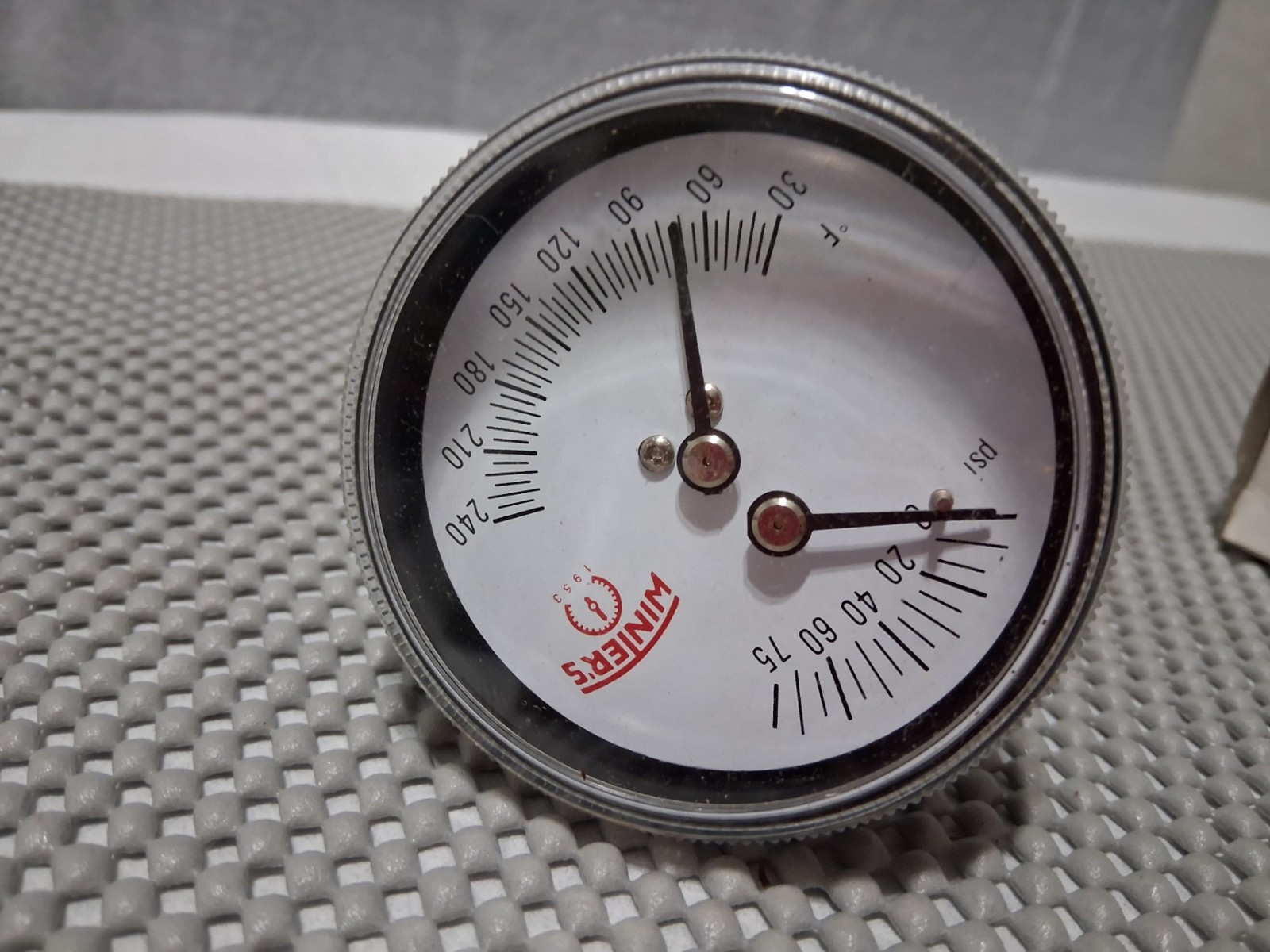 NOS Tridicator Gauge 30 – 240 F 0-75 psi 1/4″ NPT w/ Extension 3″ Dial