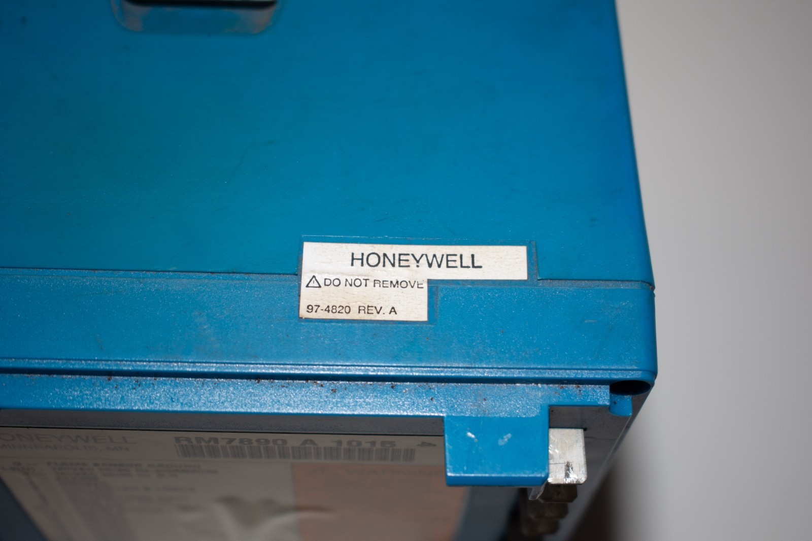 Honeywell RM7890A1015, display, base, flame module, 10900 hours 6-month warranty