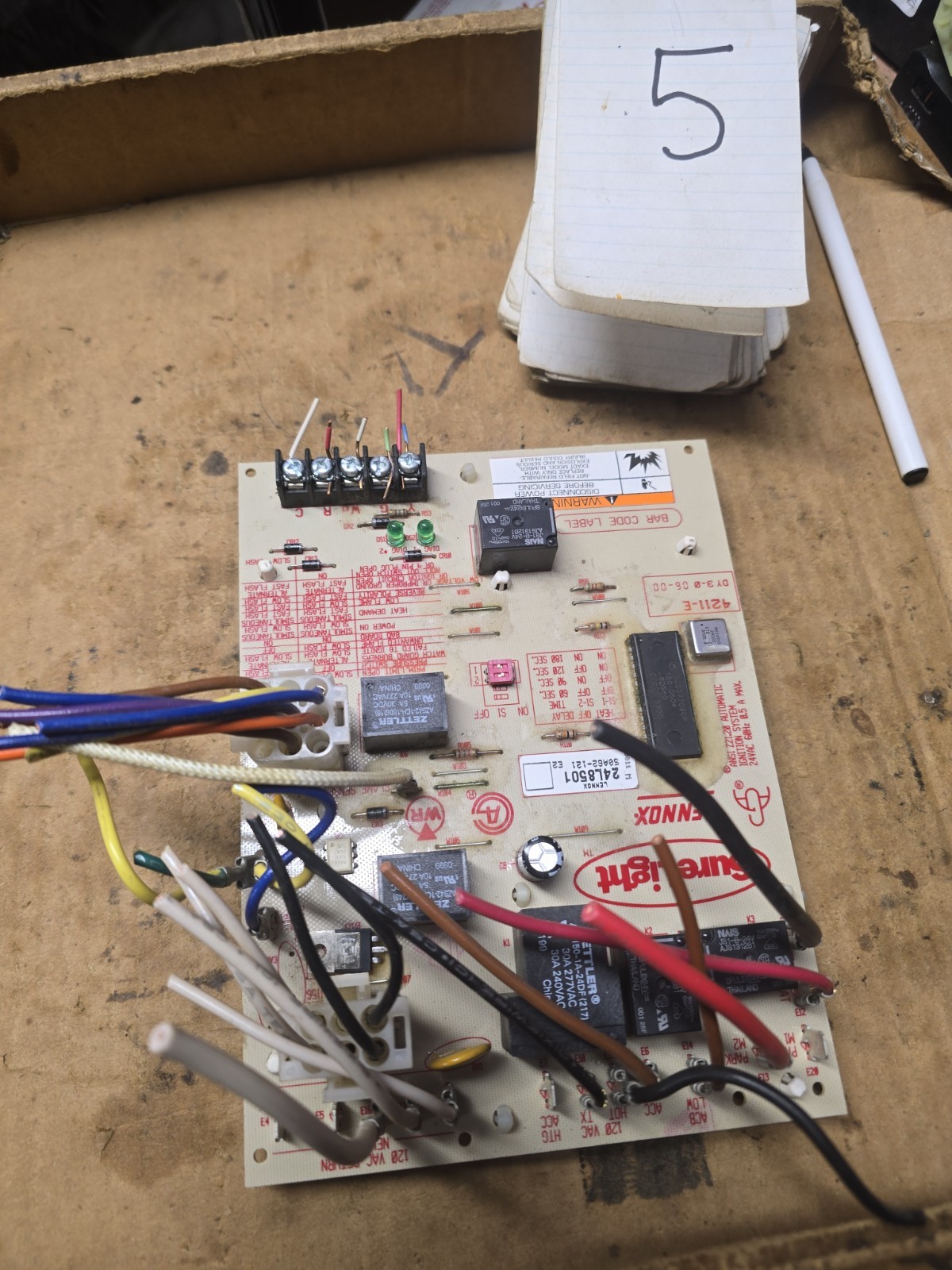 Lennox SureLight Circuit Control Board 50A62-121