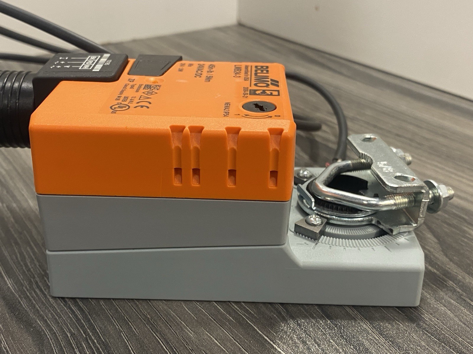 Belimo LMB24-3 Pneumatic Actuator 2-Position 45in-lb 5Nm 24 VAC/DC NEMA2 IP54