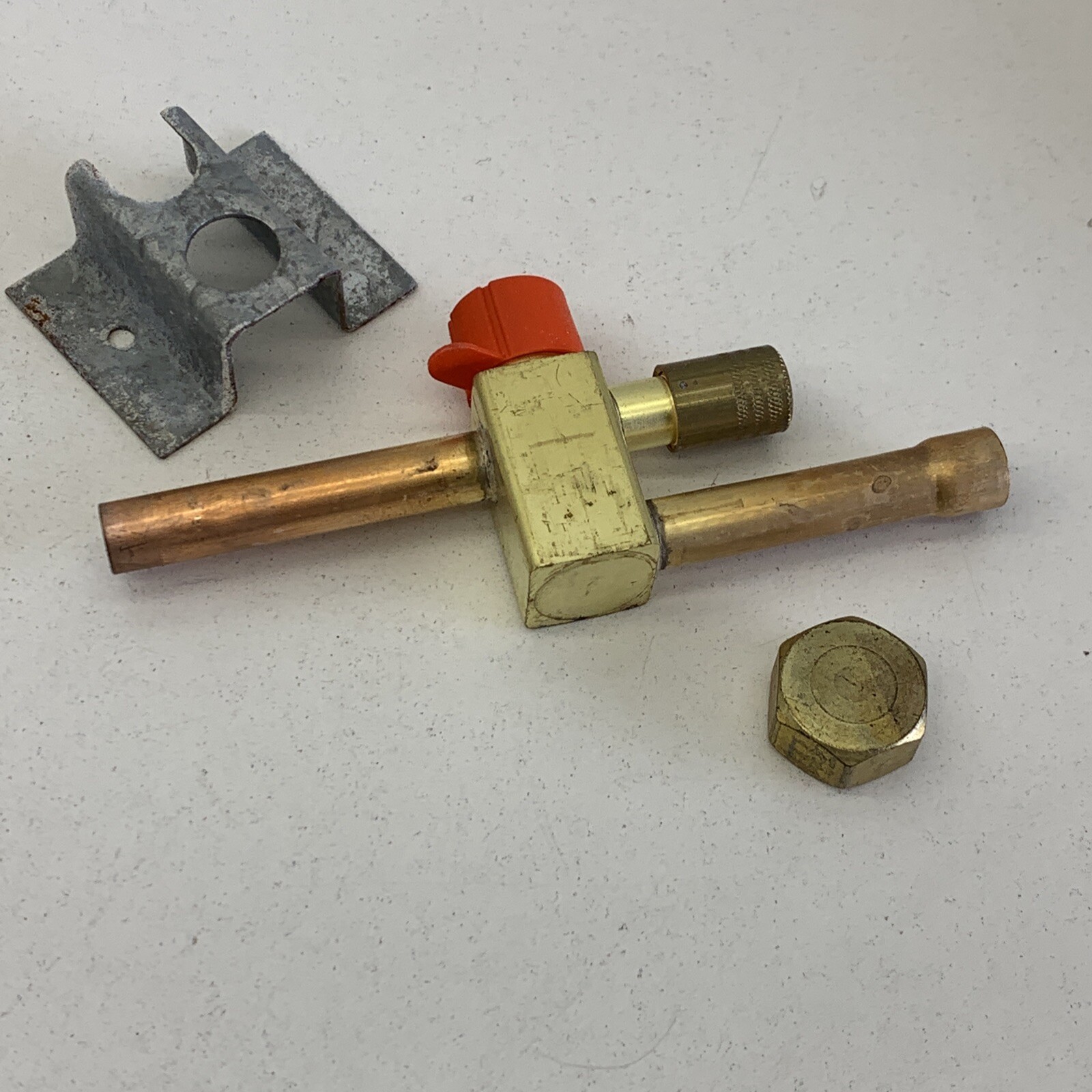 Universal 61-21368-11 Condenser Service Valve Kit Aeroquip 3/8″ OD x 3/8″ OD