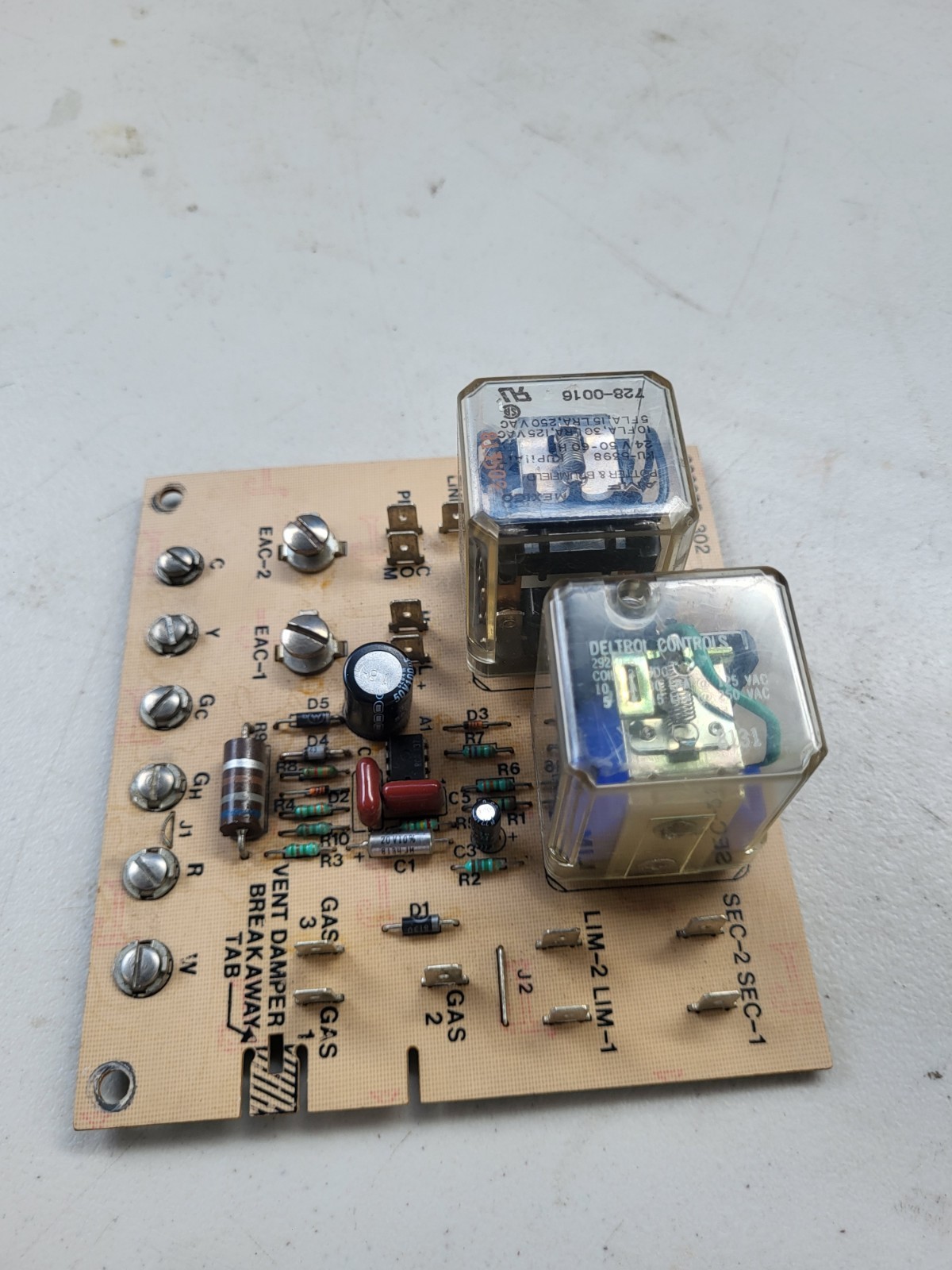USED Carrier Bryant Payne 302075-302 Furnace Control Circuit Board FREE SHIPPIN