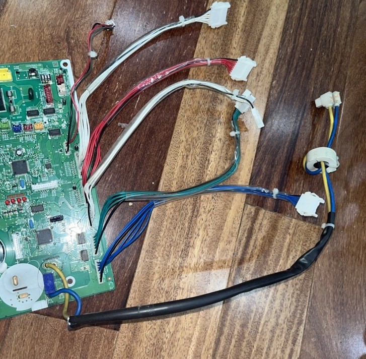Fujitsu Board 9709065013 K11BY-01-02 (FOR PARTS)