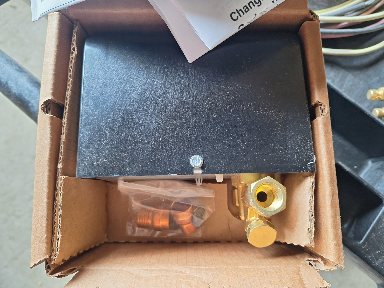 McDonnell & Miller WFE-24V, 169550 Uni-Match Universal Water Feeder (24V) NIB